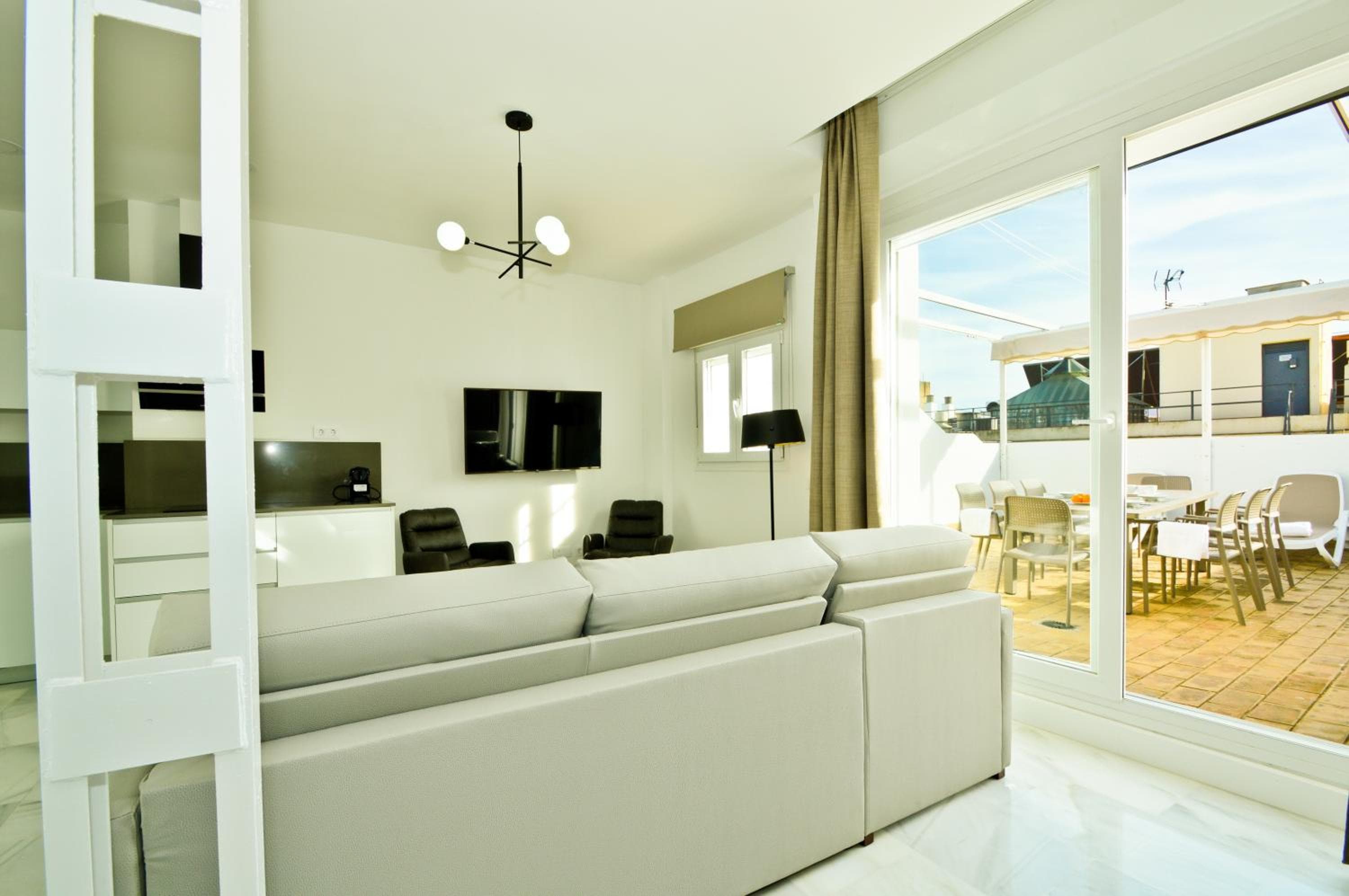 NineSuites — 13