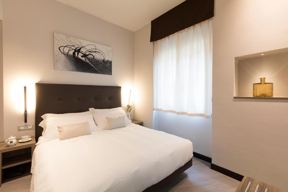 Hotel Mentana, di R Collection Hotels — 28