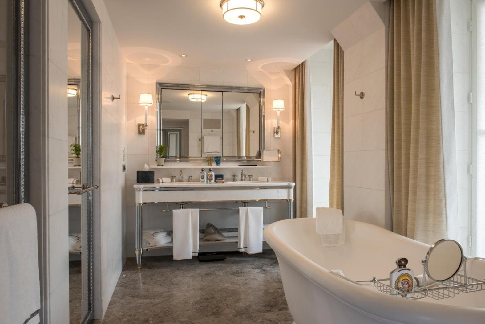 Hotel de Crillon — 6