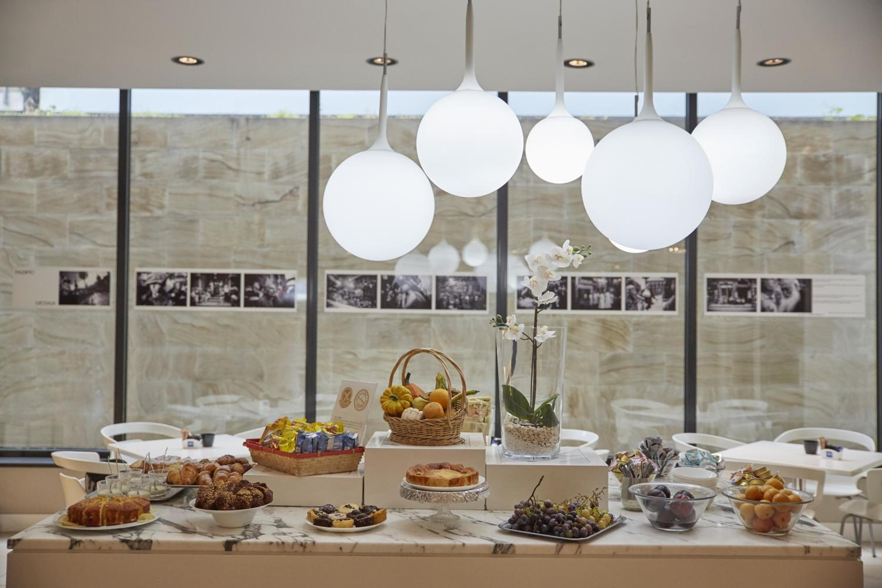iH Hotels Milano Watt 13 — 14