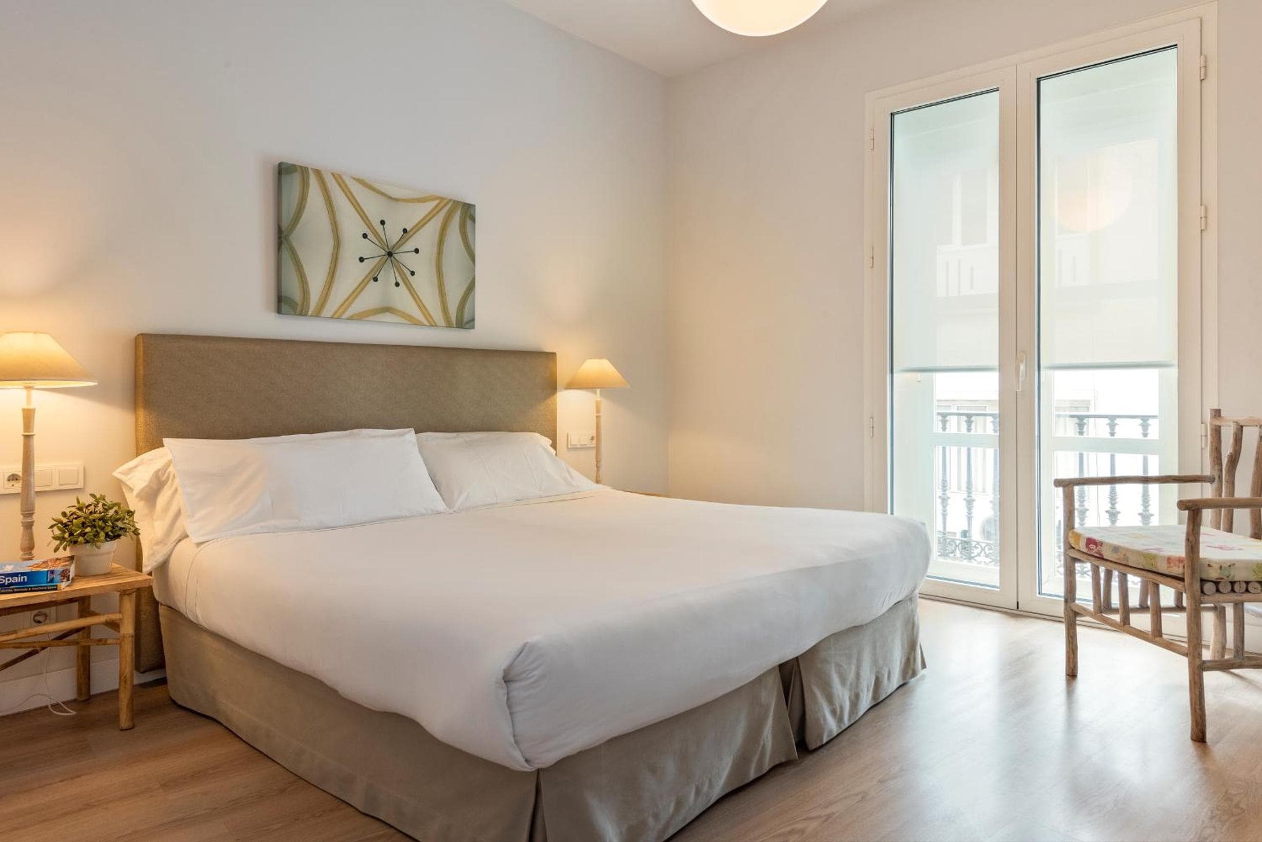 Suites Sevilla Plaza — 10