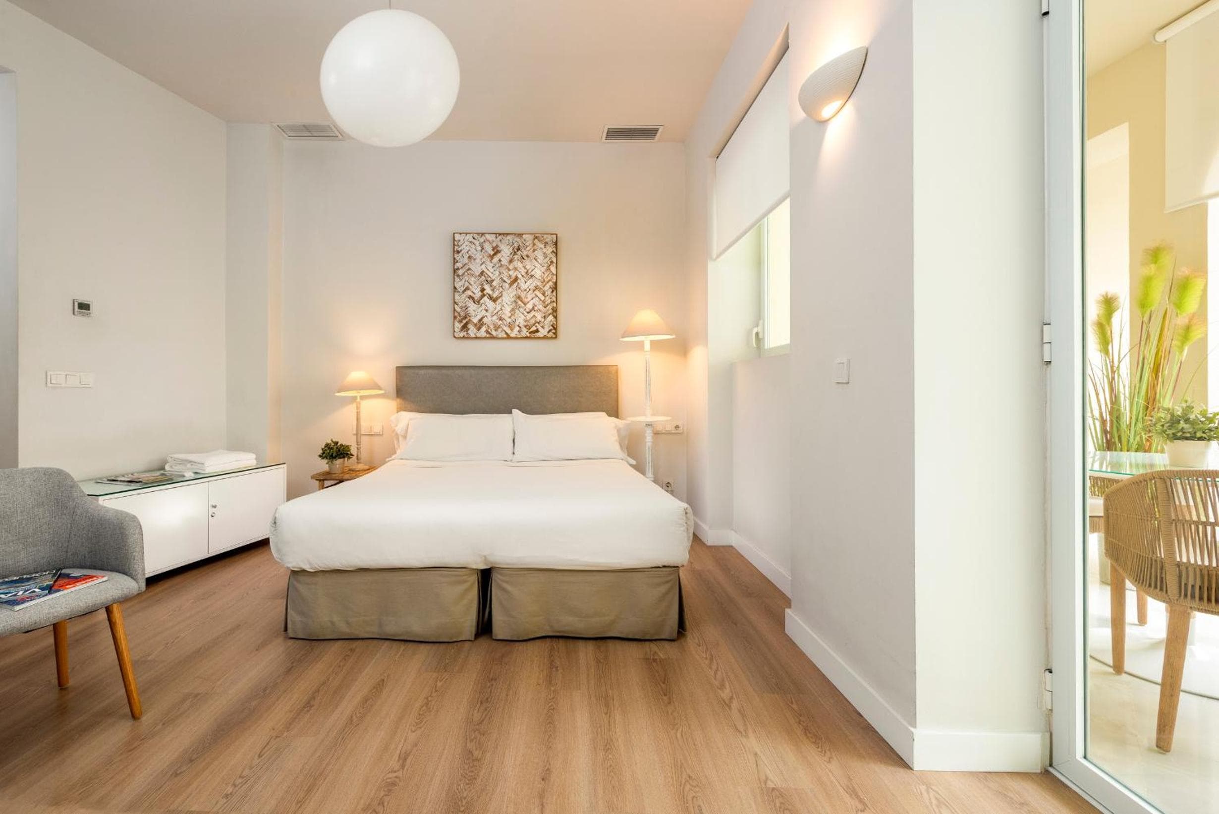 Suites Sevilla Plaza — 11