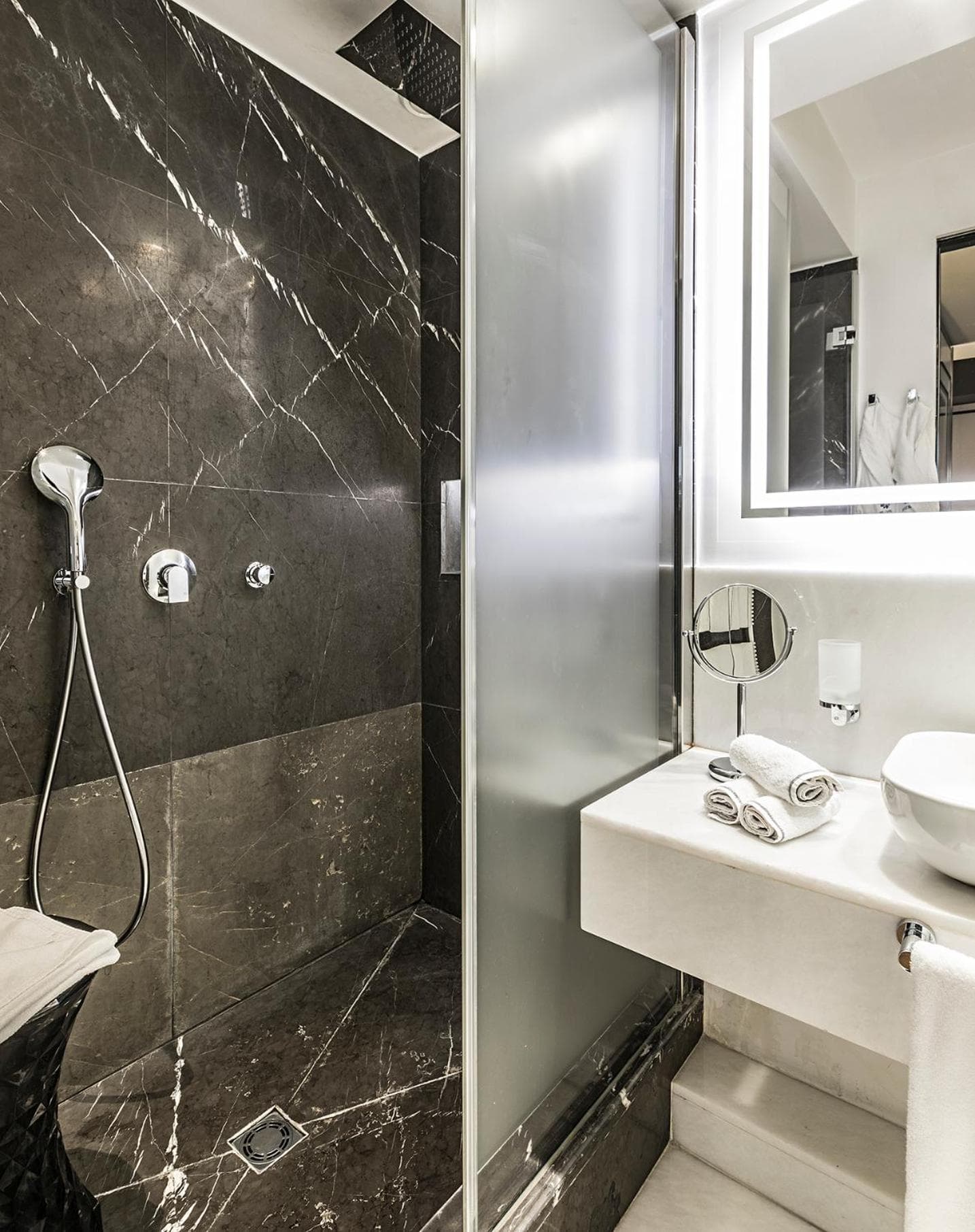 Corso 281 Luxury Suites — 17