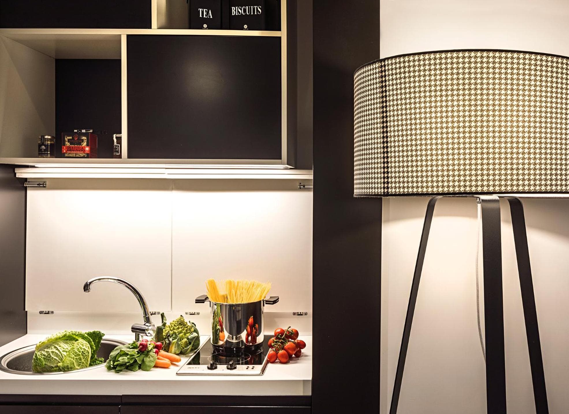 Corso 281 Luxury Suites — 11