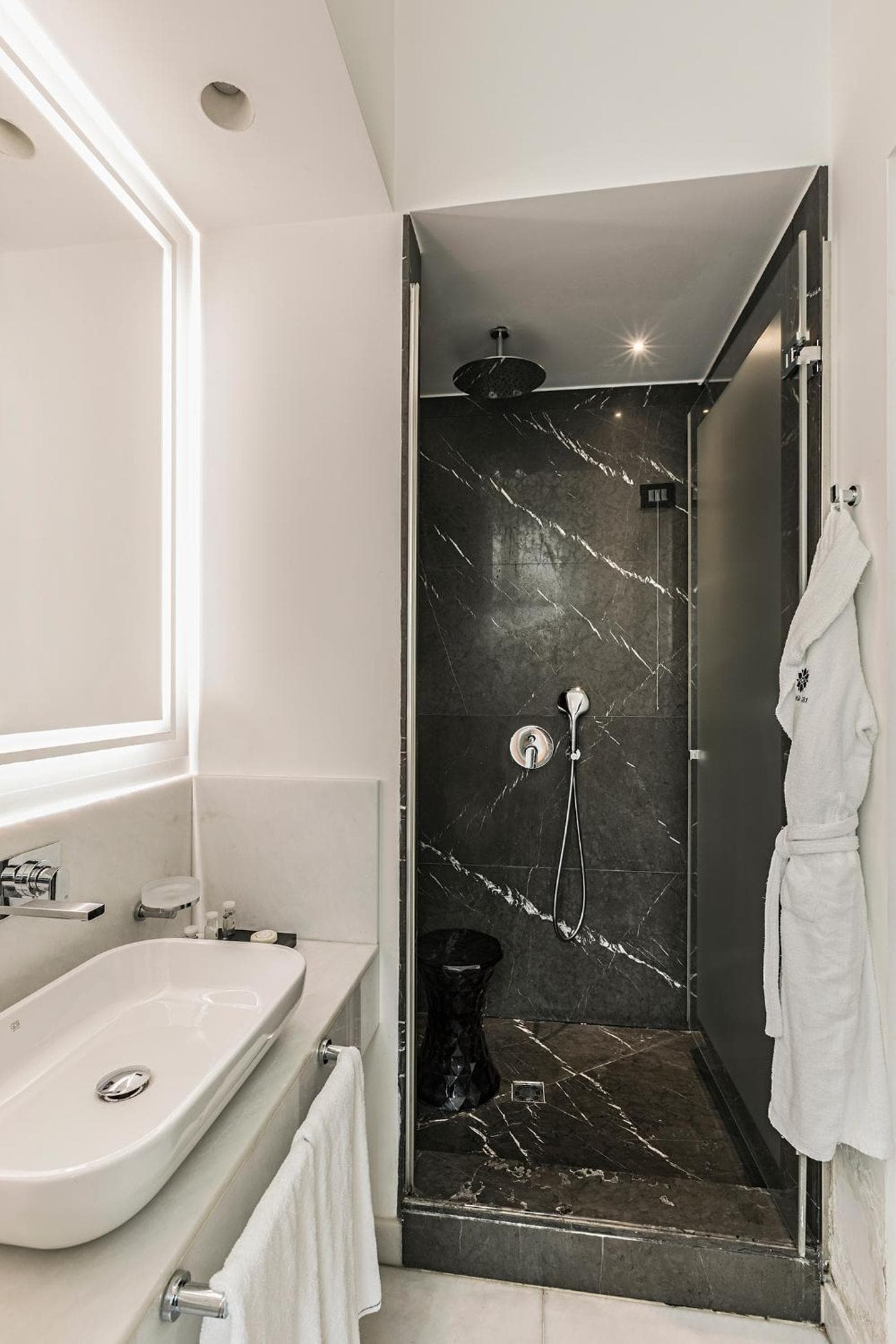 Corso 281 Luxury Suites — 8