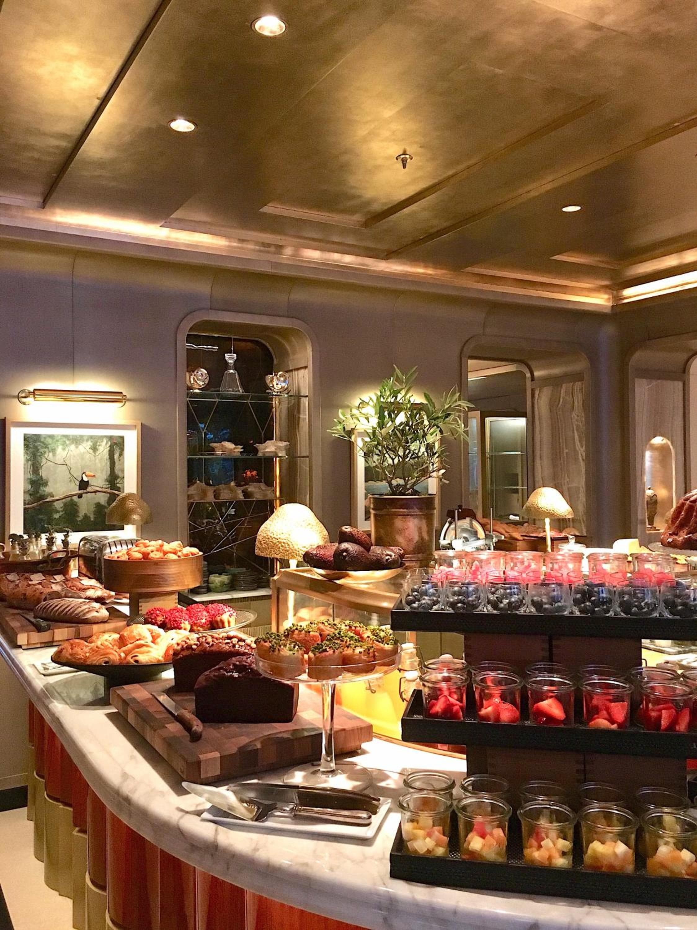 Hotel de Crillon — 4