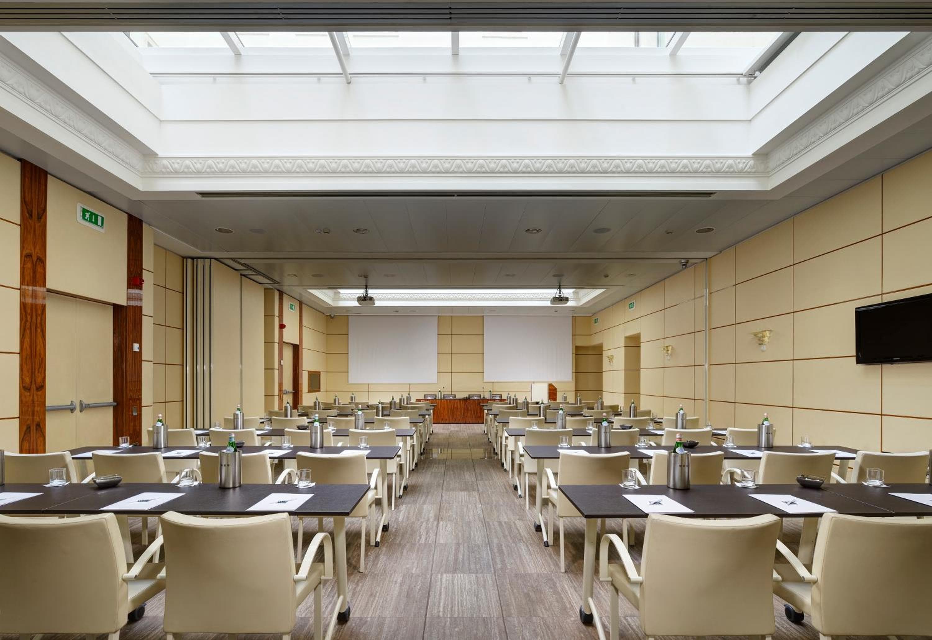 UNAHOTELS Decò Roma — 10