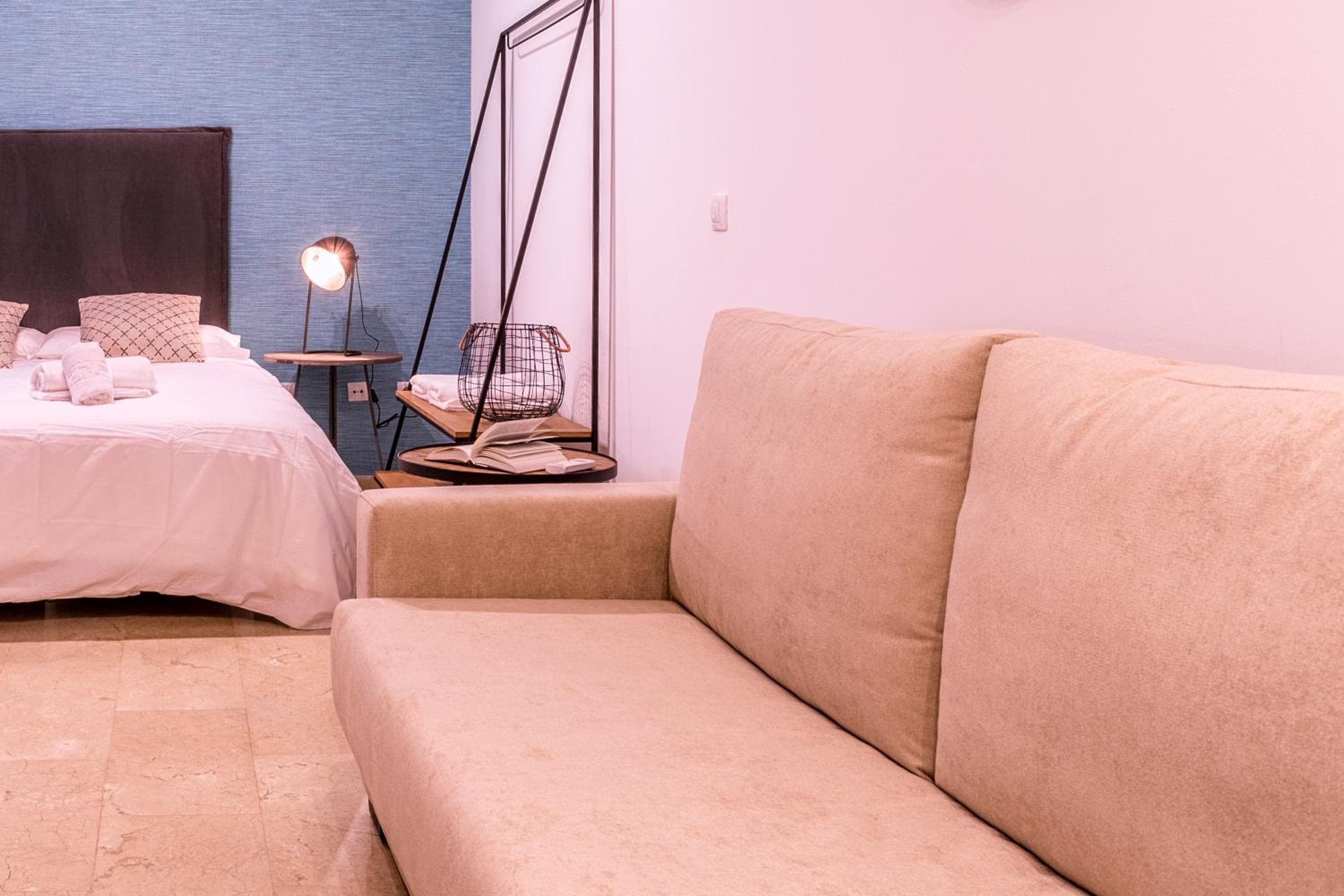 Málaga Central Suites — 16