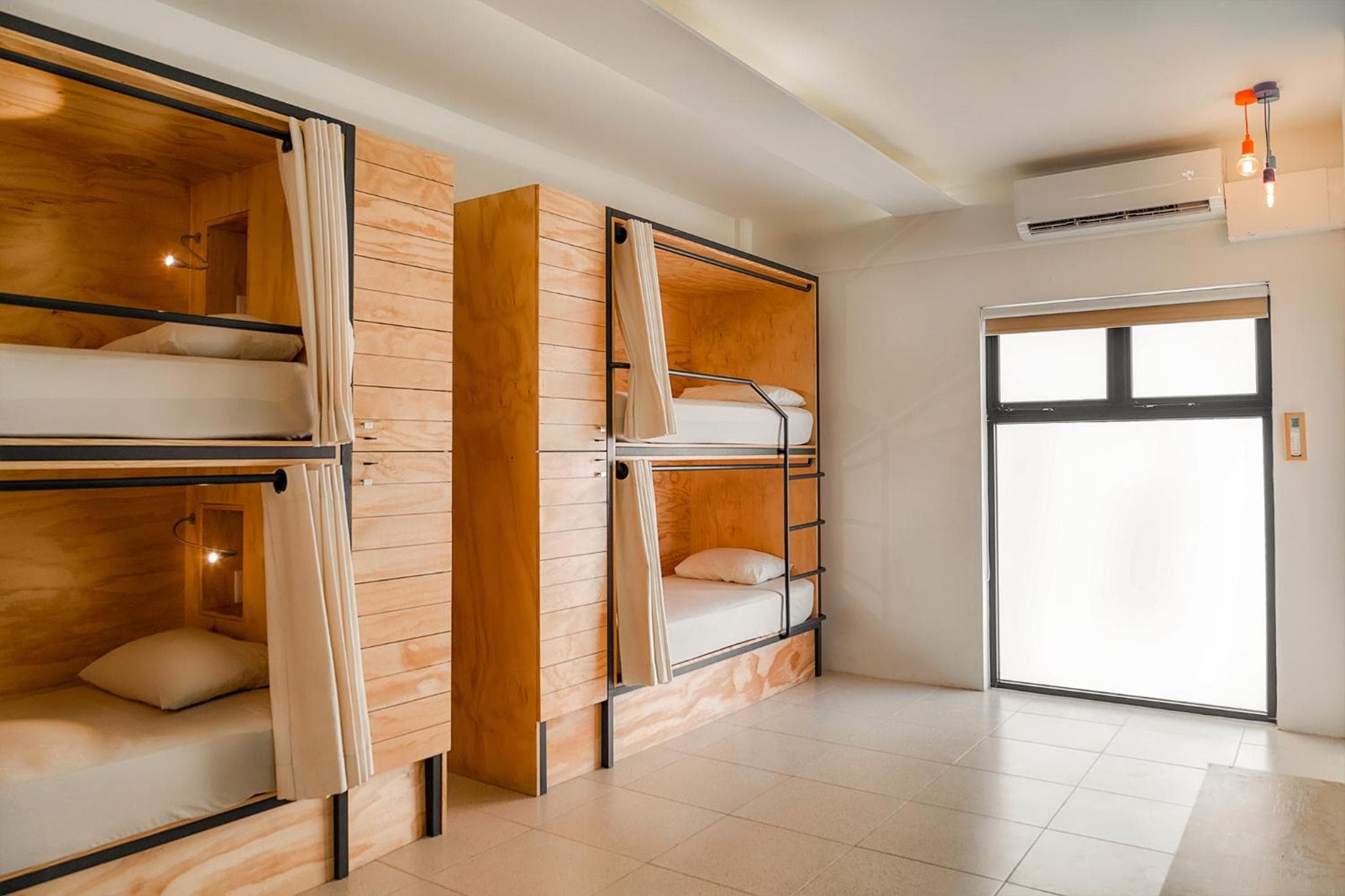 Nomads Hotel, Hostal y Piscina en la azotea Cancún — 2