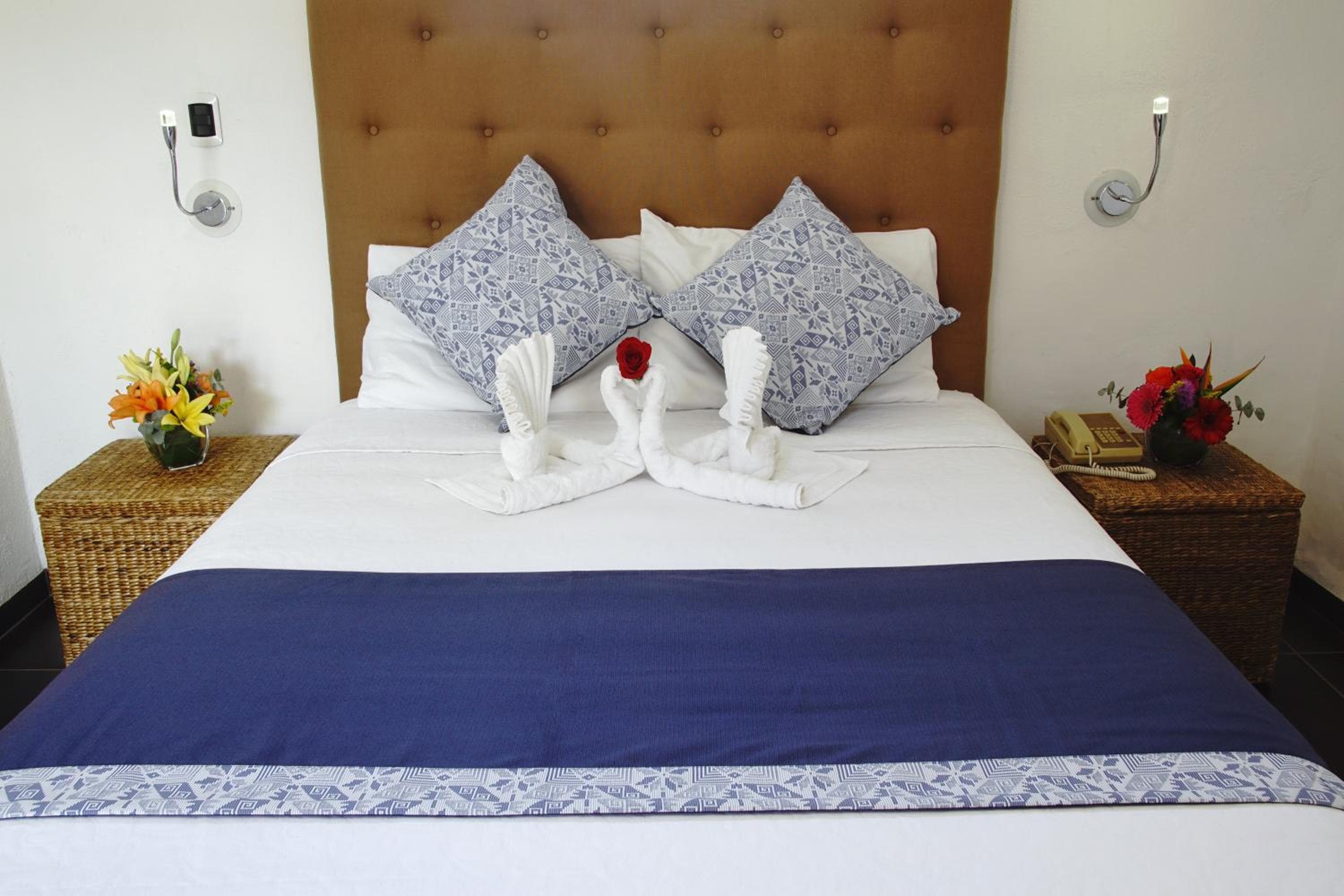 Los Milagros Hotel - Die Wunder Hotel — 17