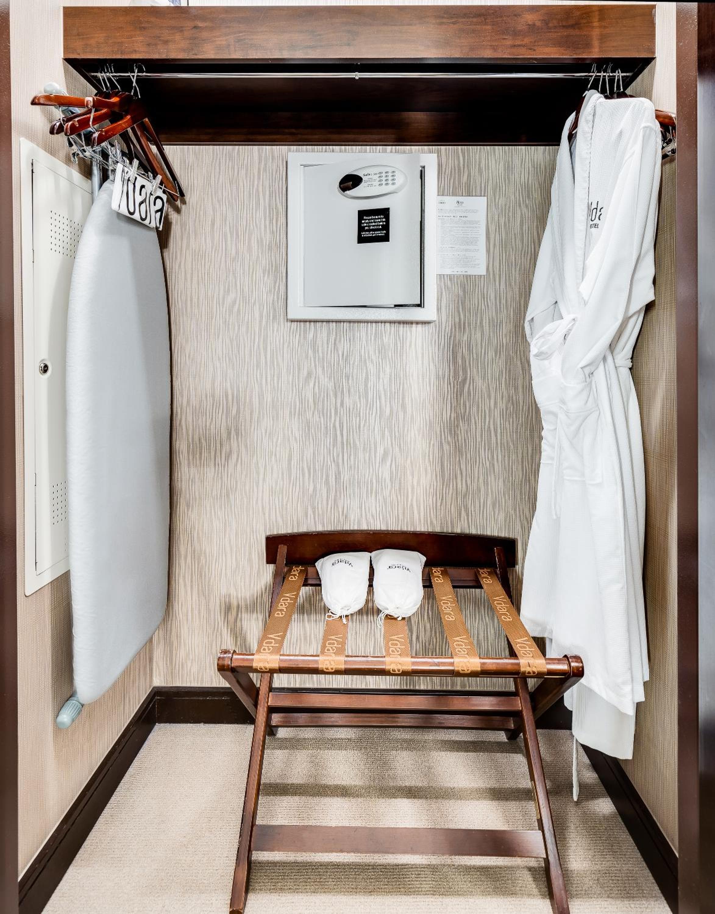 Lusso Jet al Vdara — 21