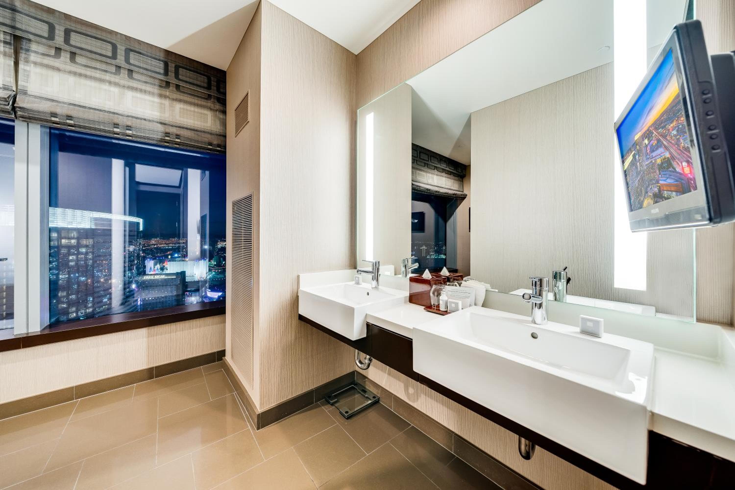 Lusso Jet al Vdara — 28