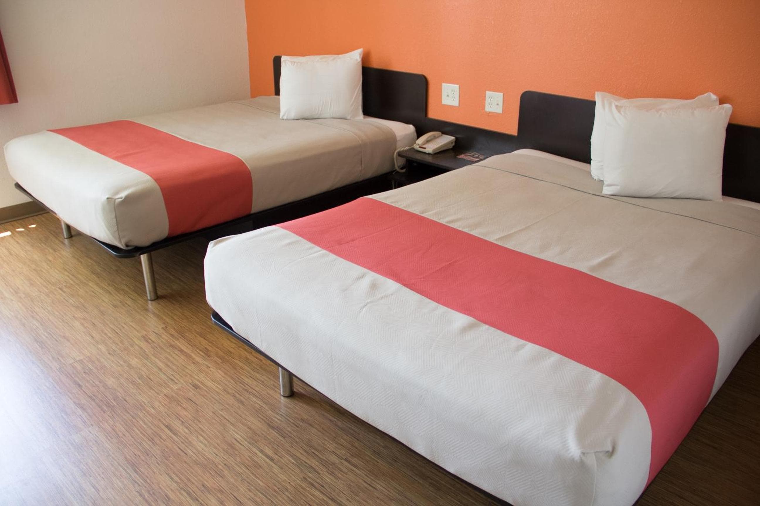 Signature Inn Miami — 8