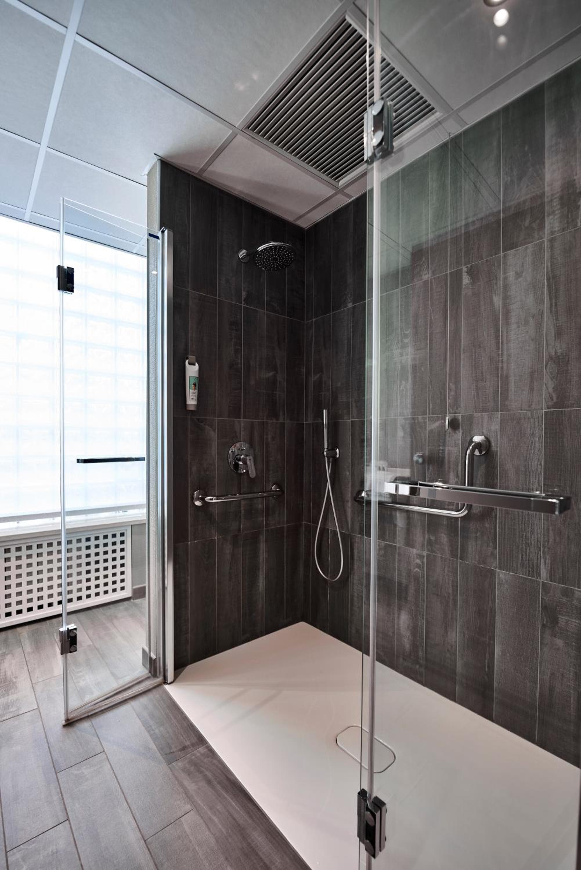 Ibis Milano Centro — 24