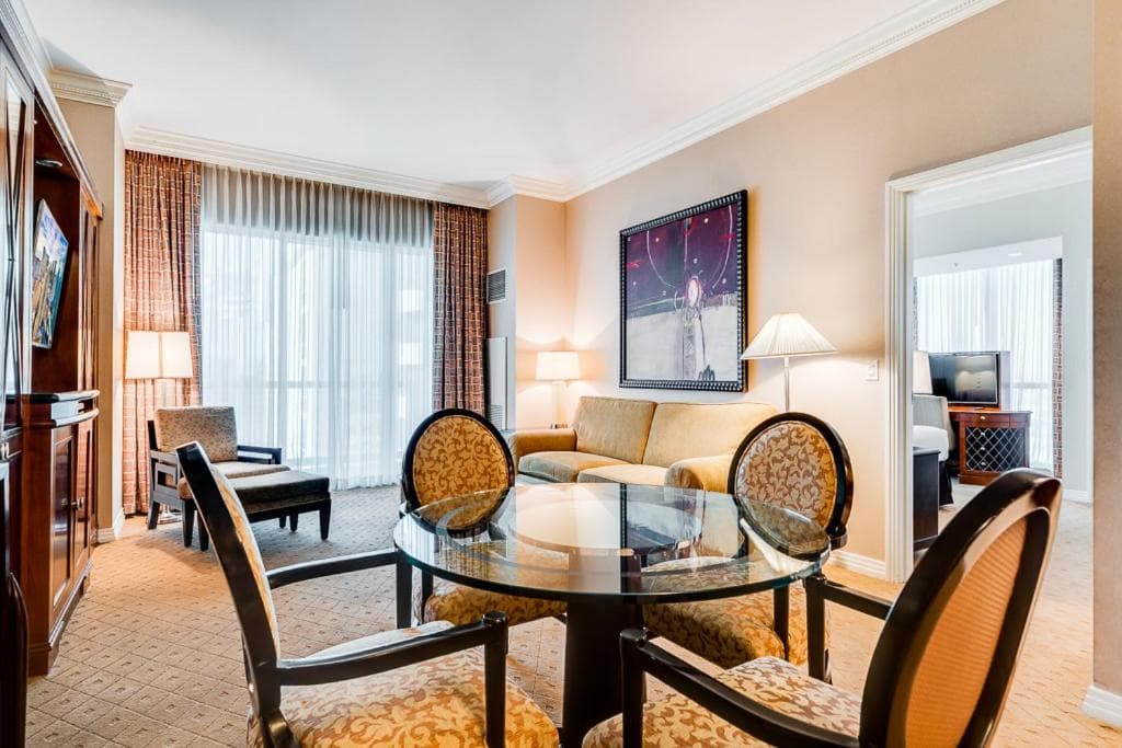 Jet Luxury at The Signature Condo Hotel — 14