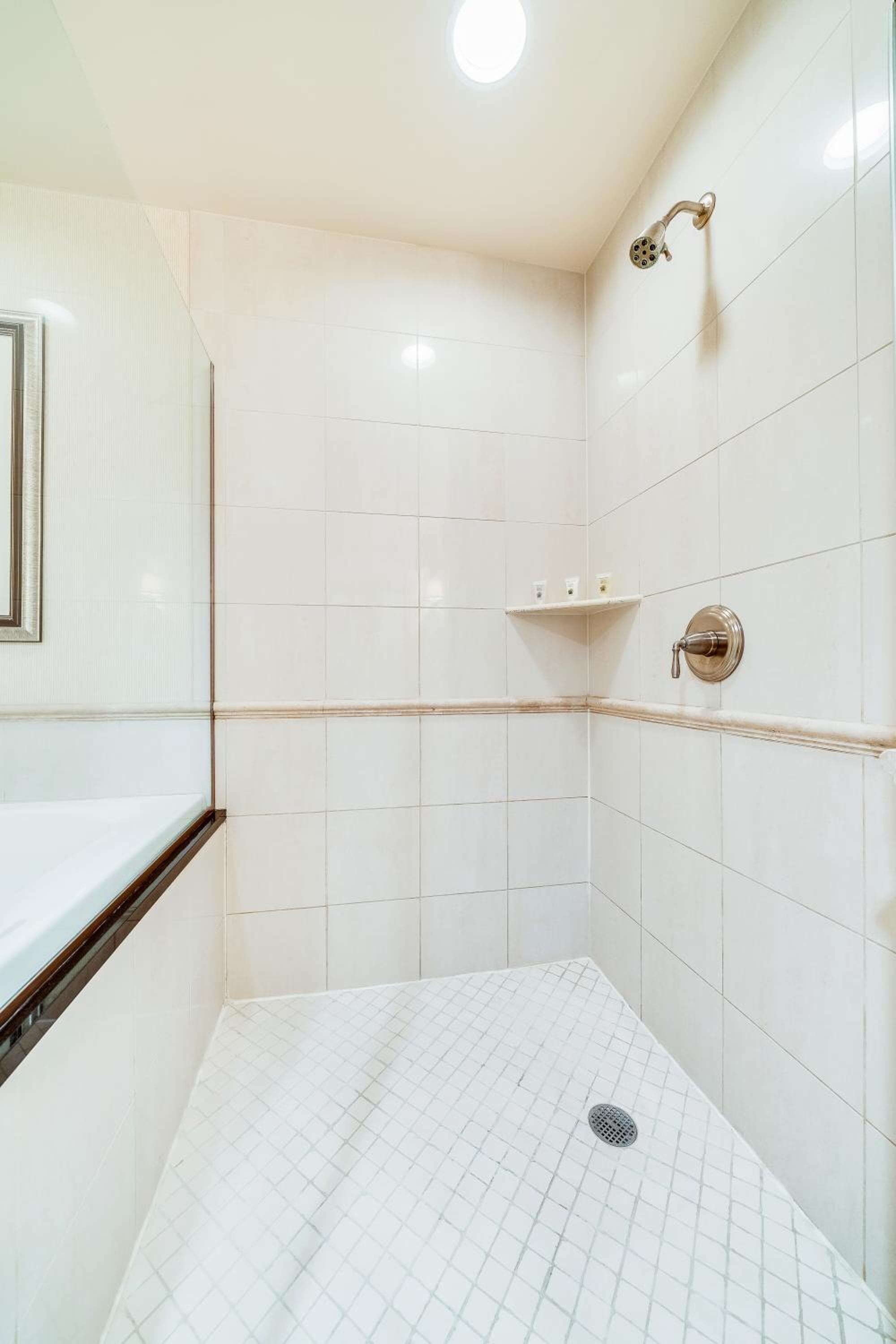 Jet di lusso al The Signature Condo Hotel — 23