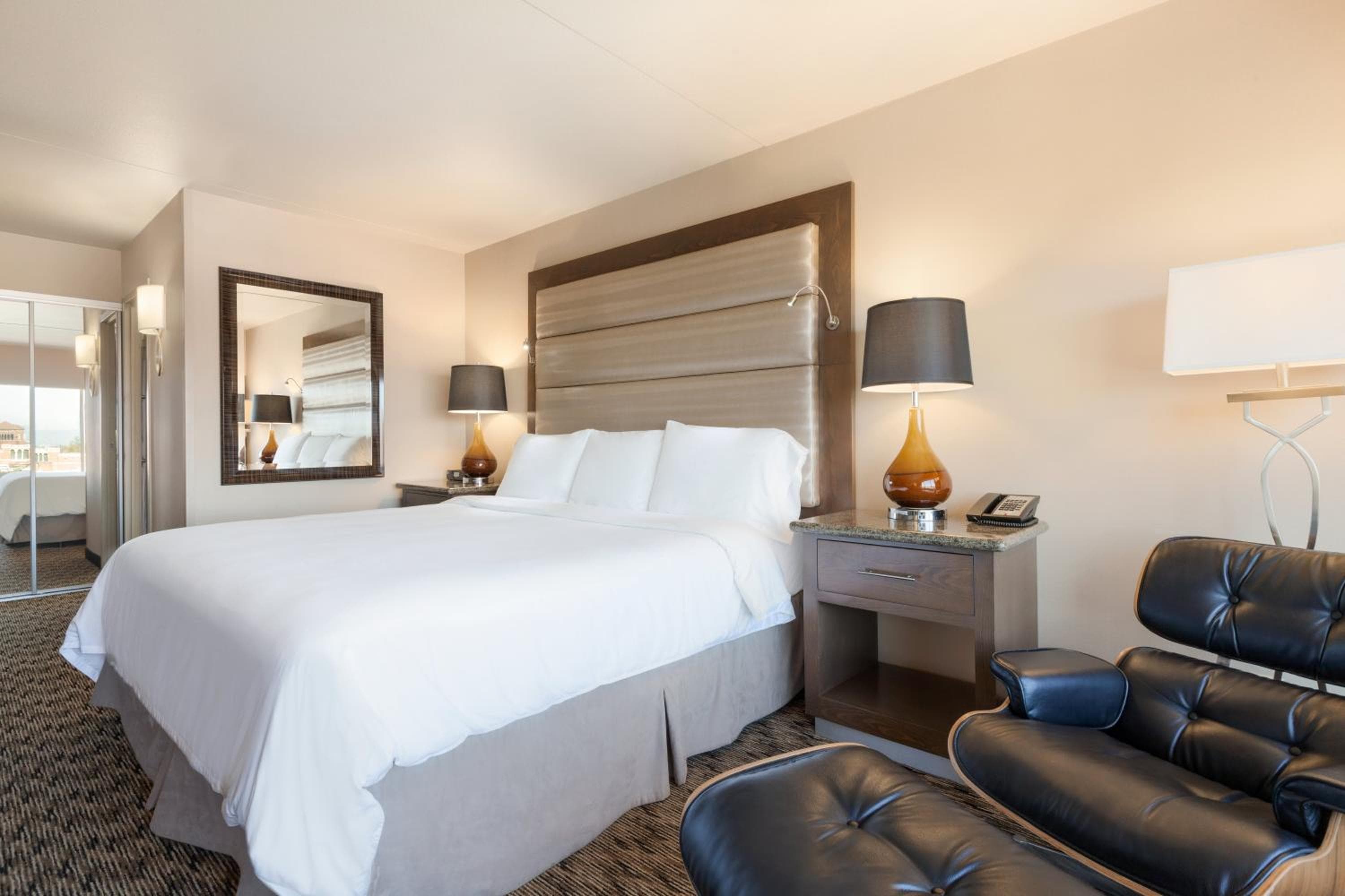 USC Hotel — 30