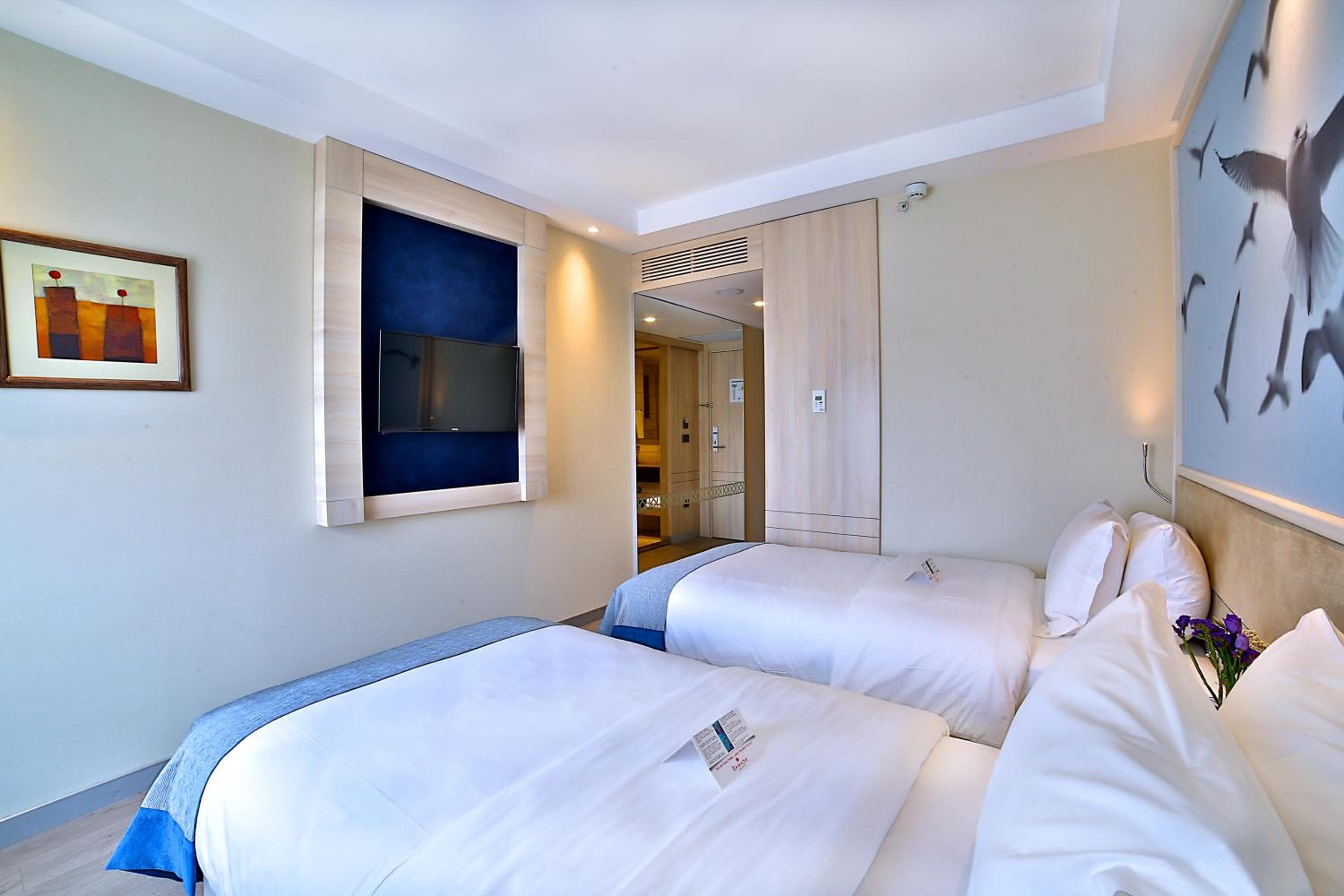 Ramada by Wyndham Istanbul Old City — 12