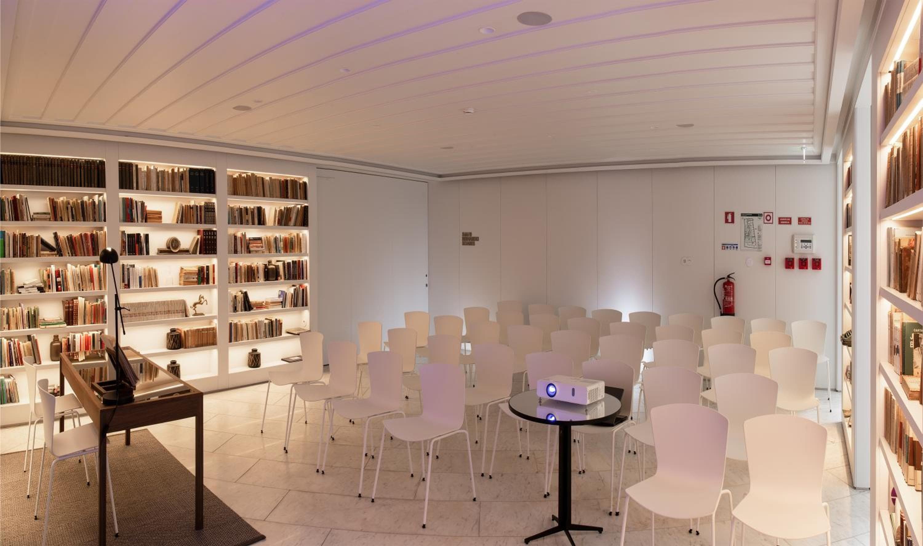 Lisboa Pessoa Hotel hotel, Rua da Oliveira ao Carmo, 8, Lisbon, Portugal — photo 46