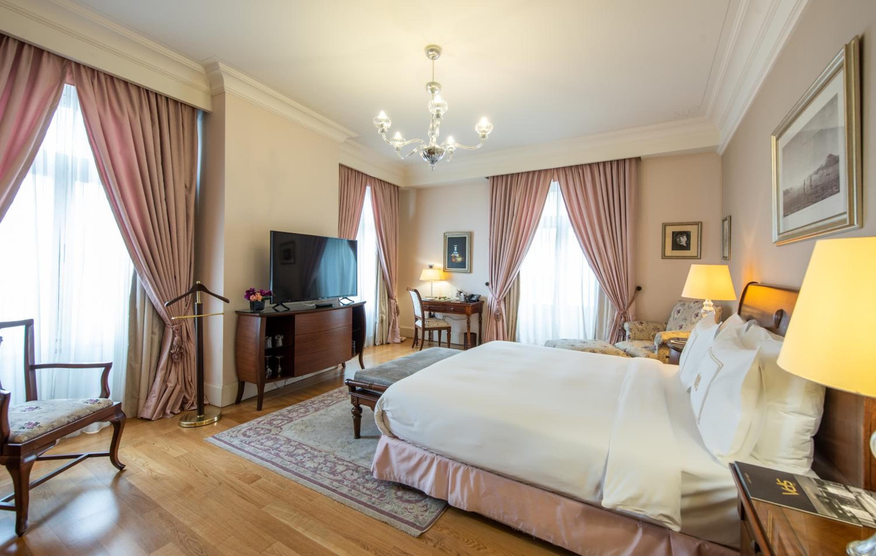 Pera Palace Hotel — 23