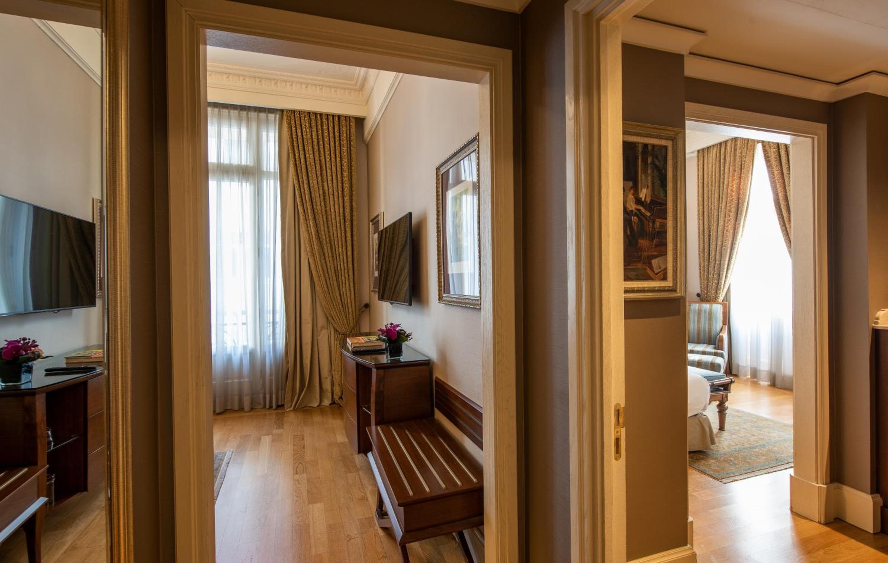 Pera Palace Hotel — 4