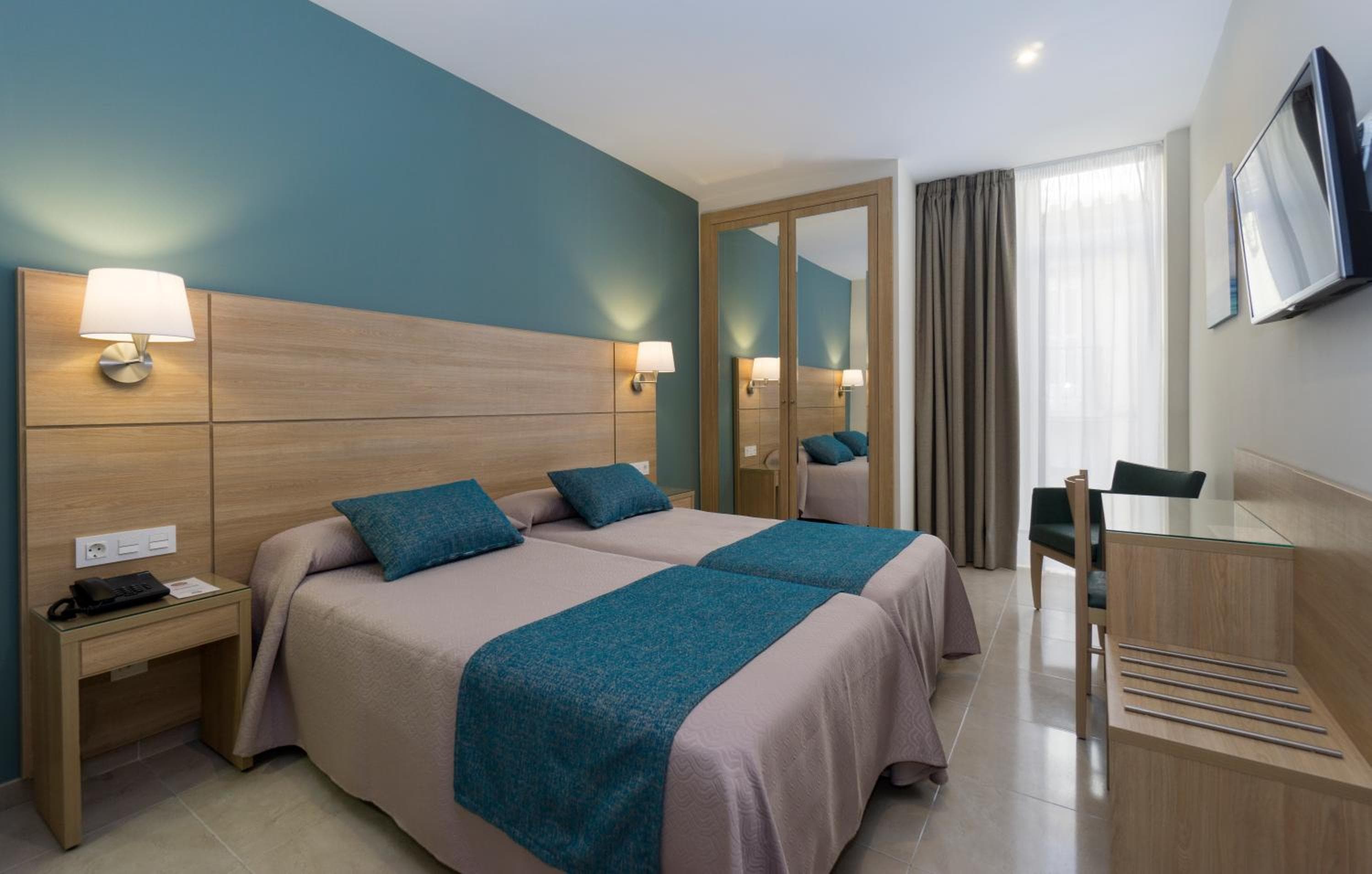 Hotel Sur Málaga — 18