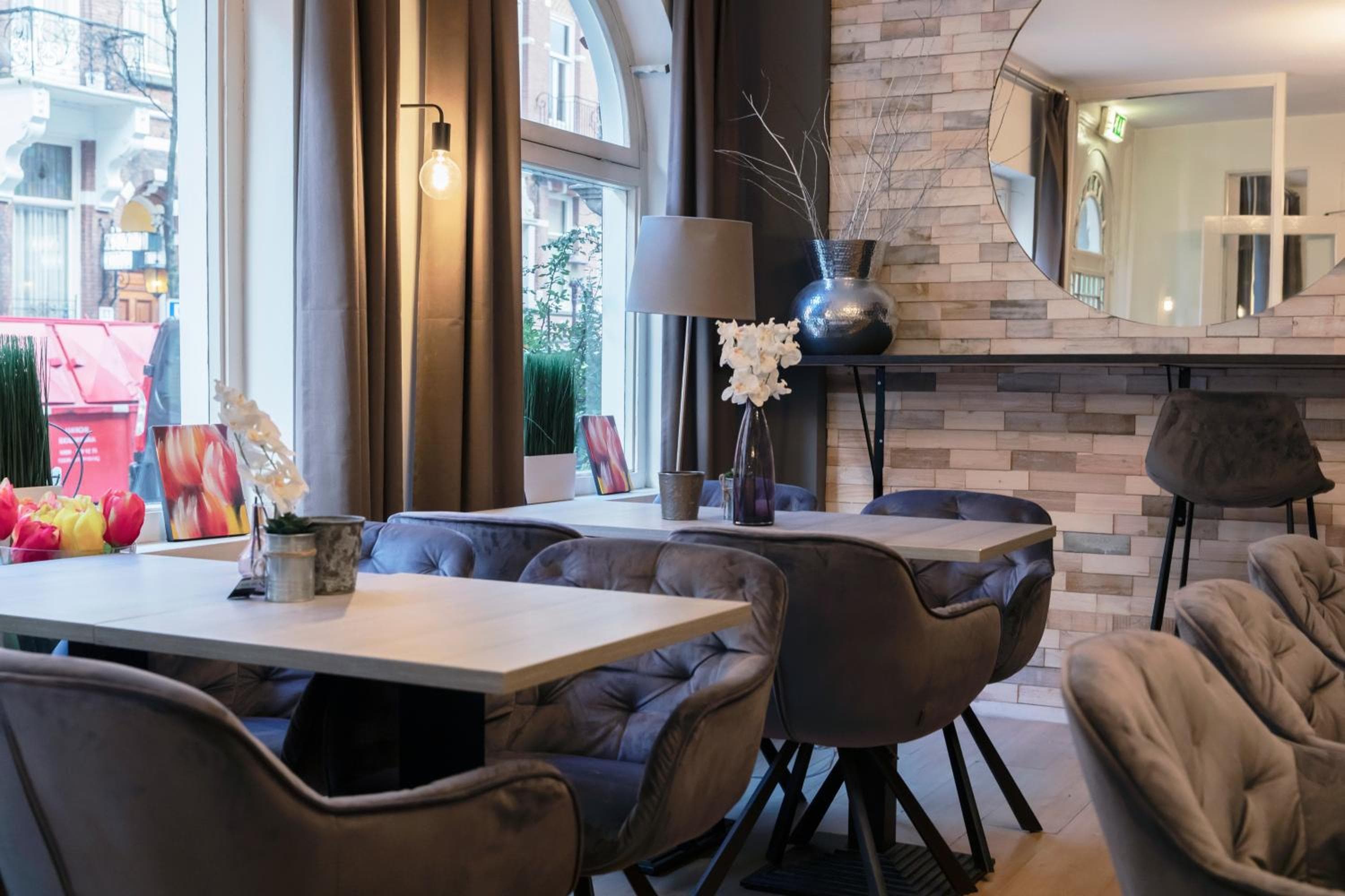 Quentin Museum Square Hotel — 3