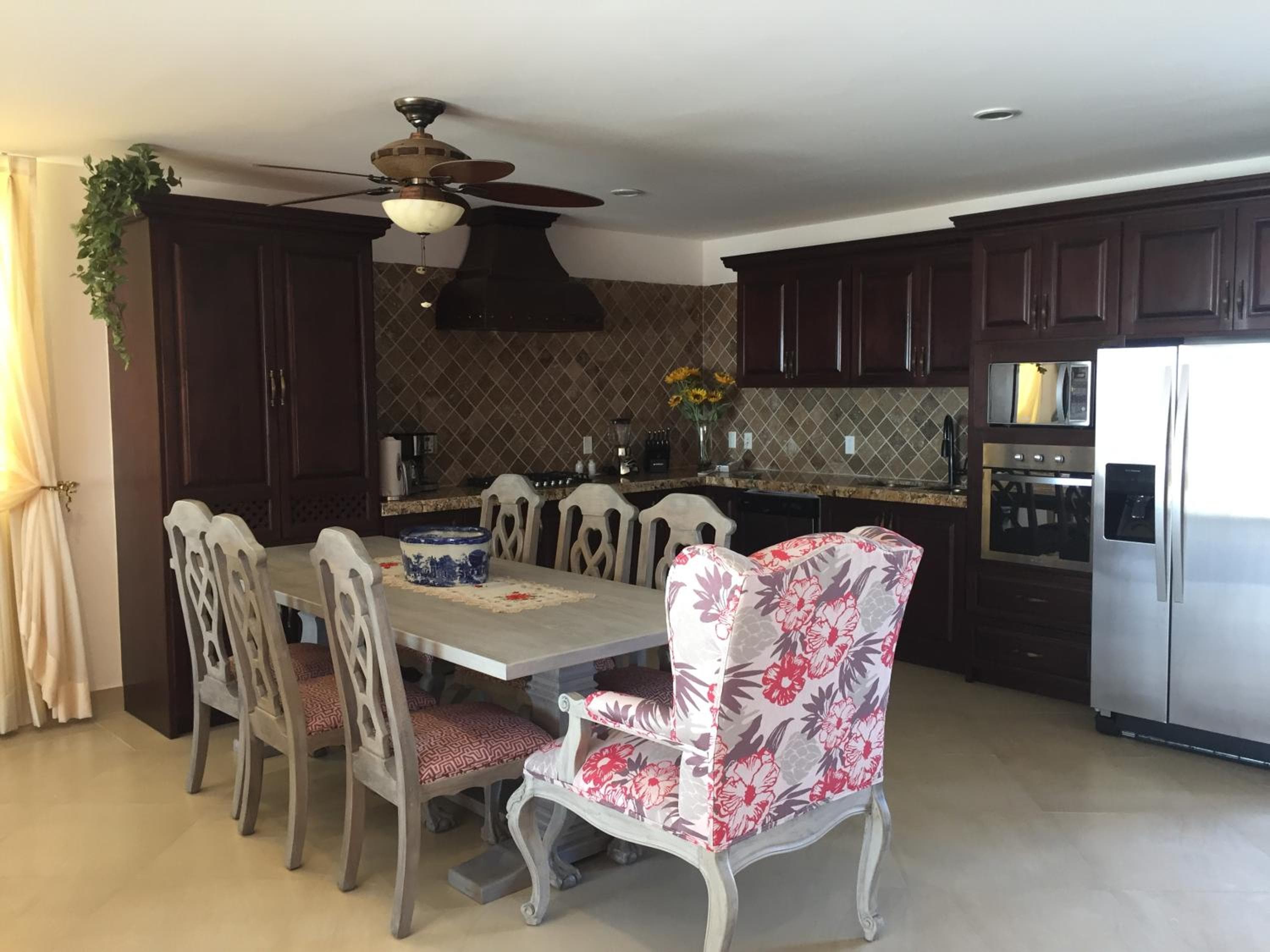 Hacienda Encantada Resort & Residences — 4