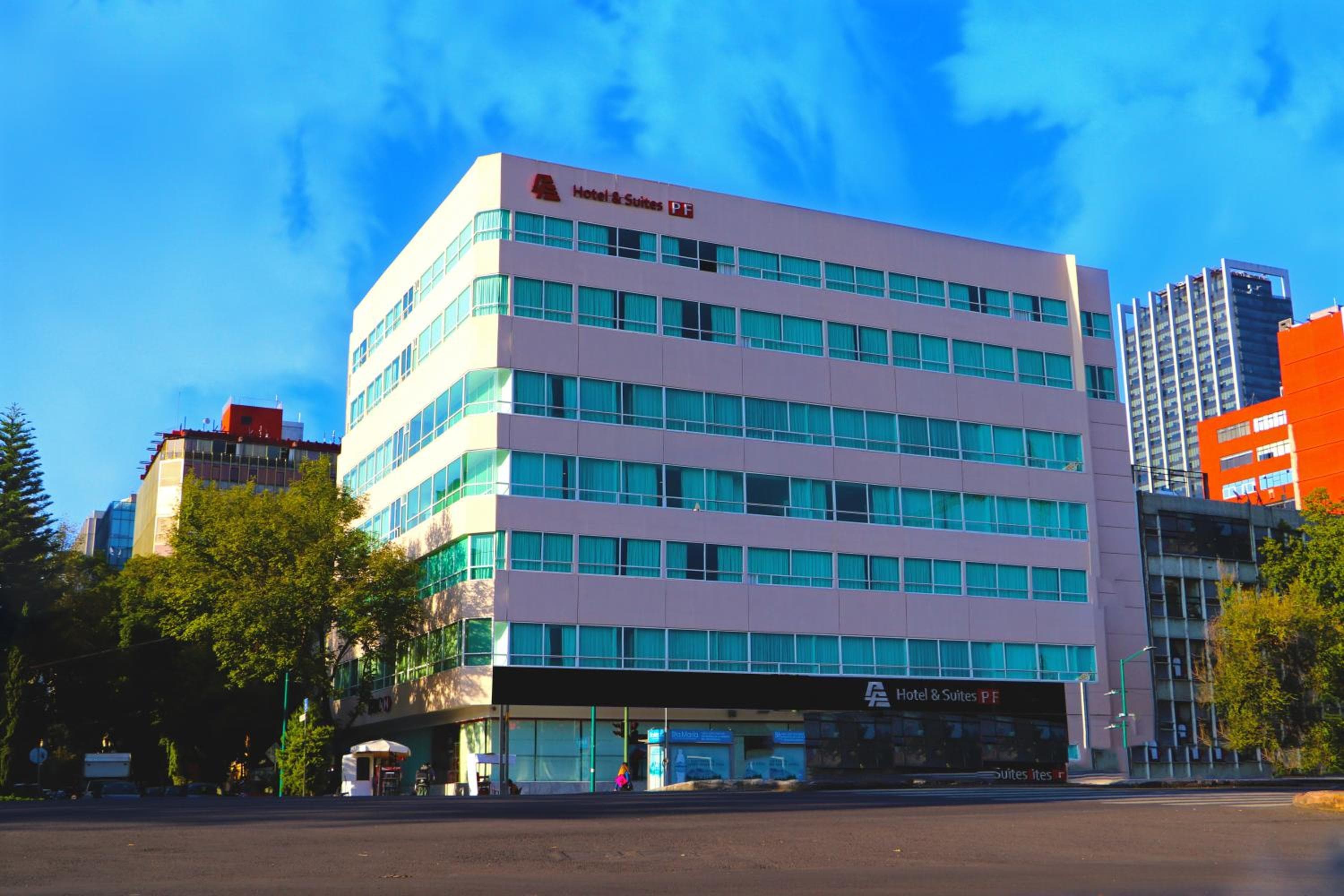 Hotel & Suites PF — 1