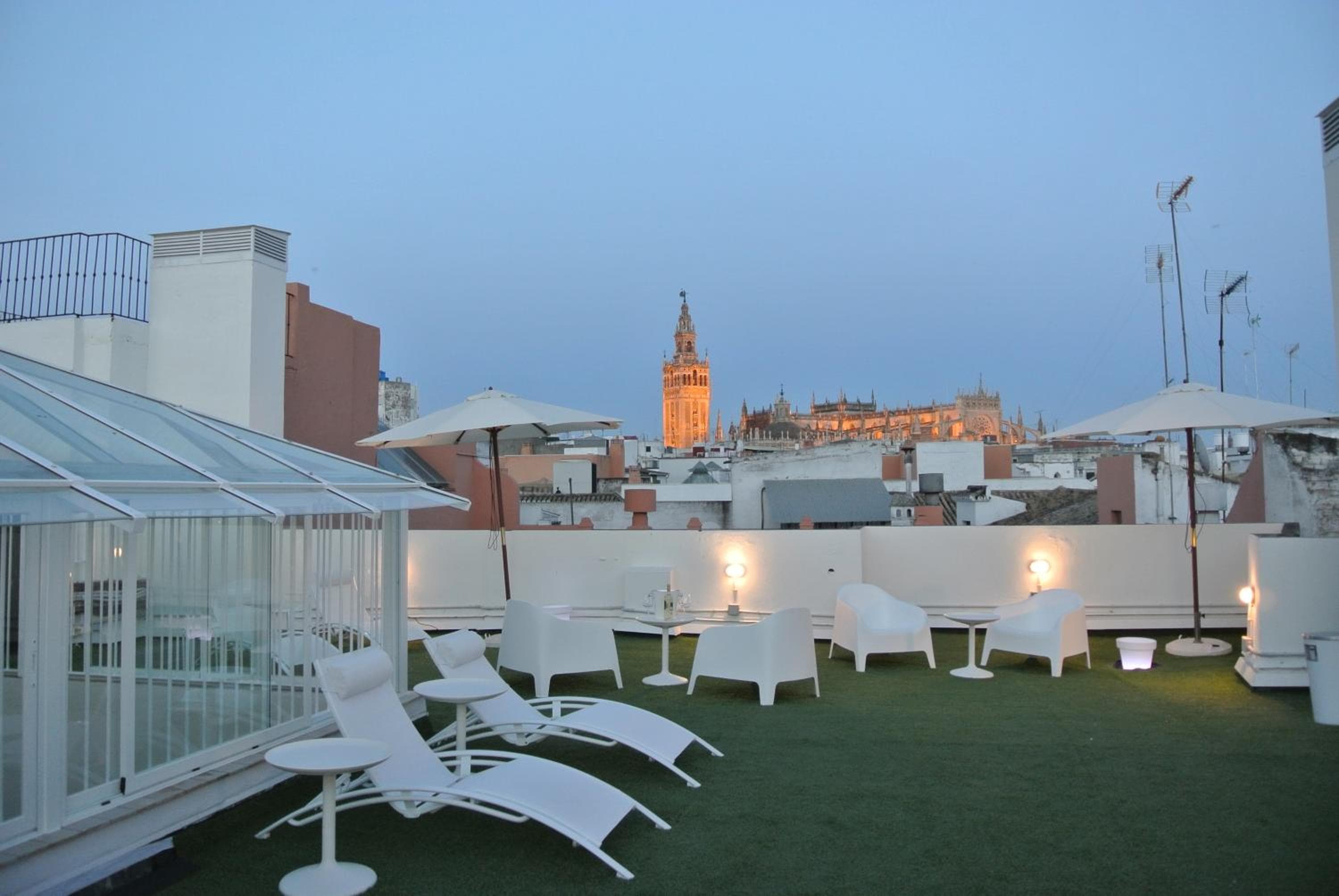 Suites Sevilla Plaza — 4