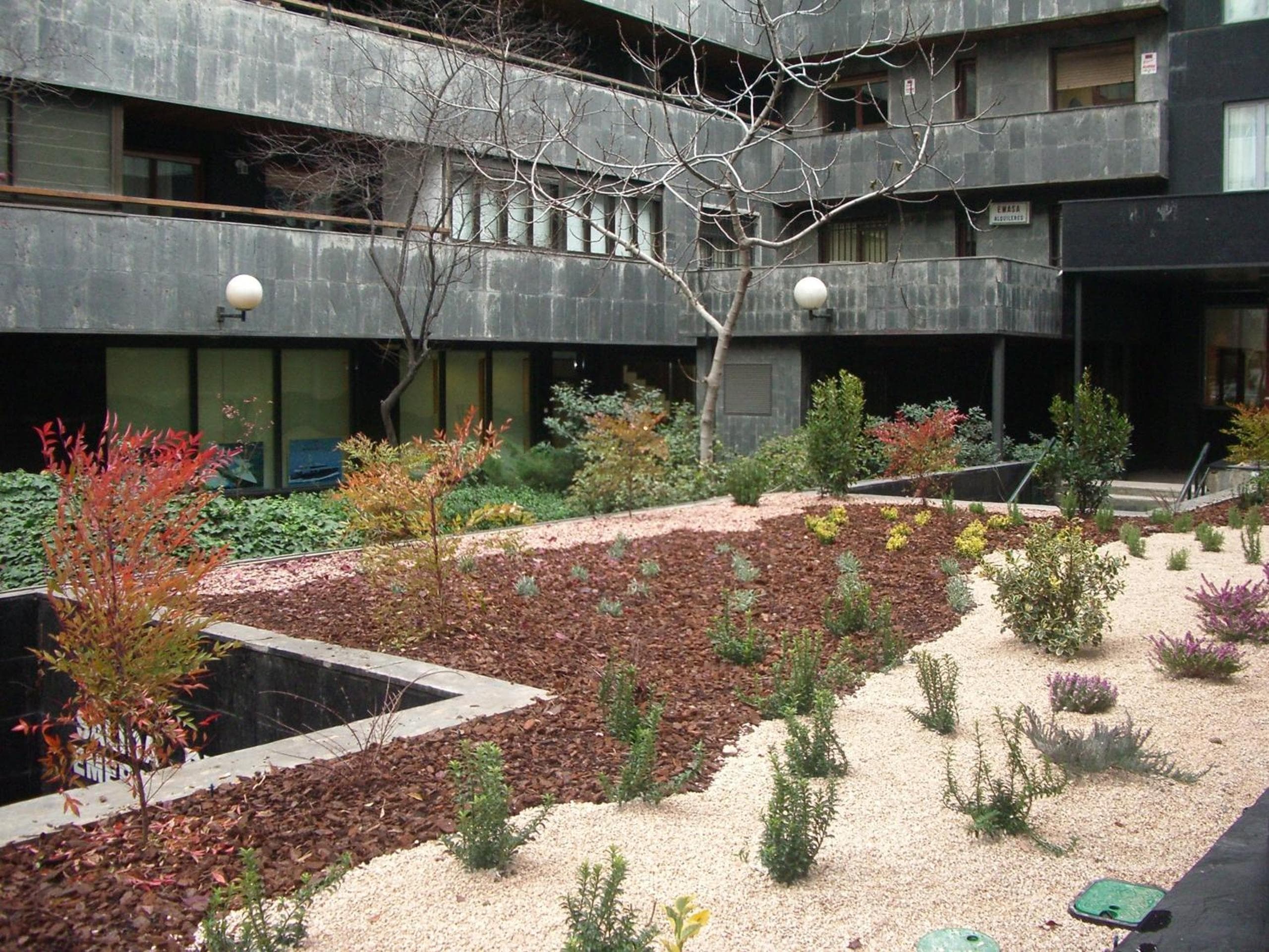 BYPILLOW Castellana — 21