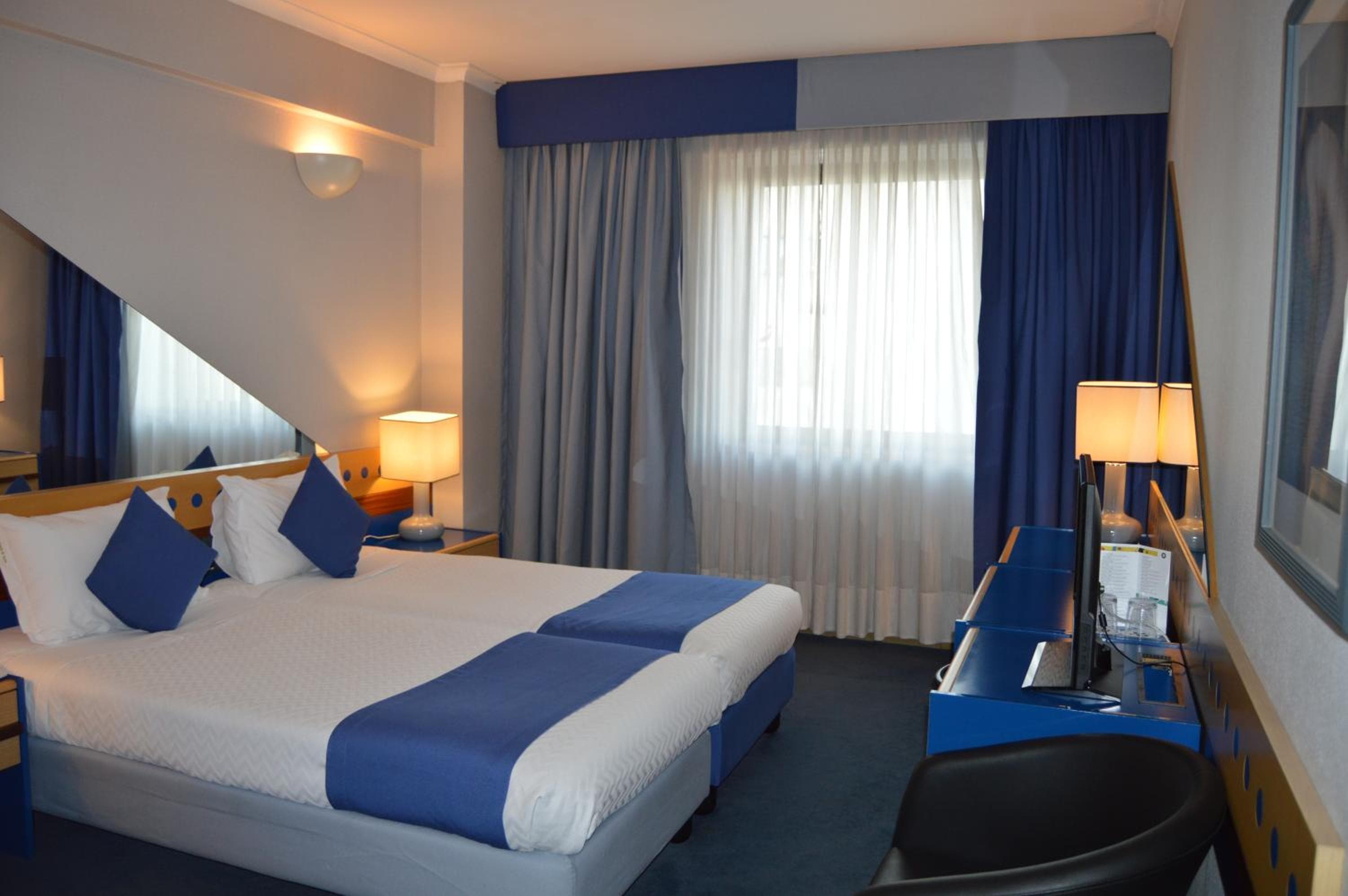 Hotel 3K Barcelona — 4