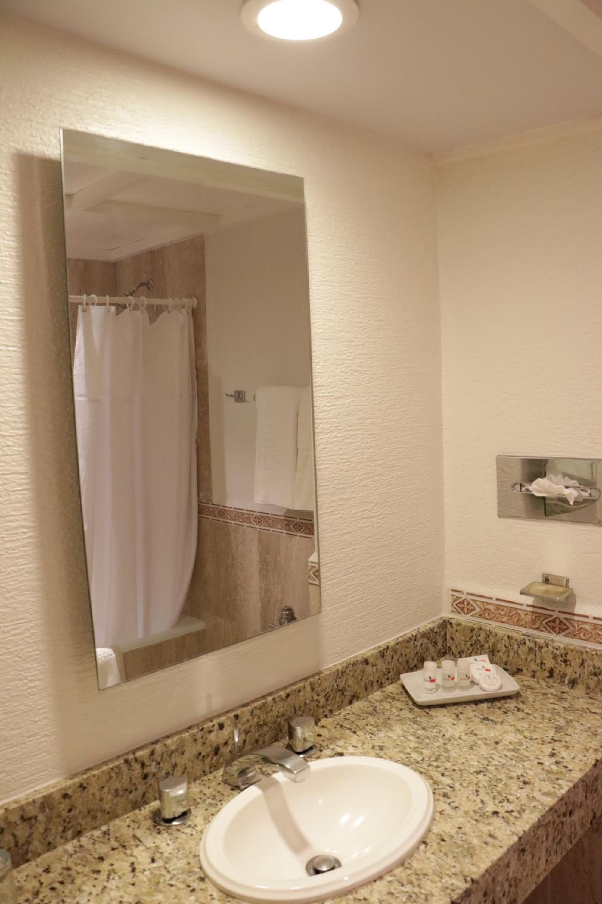 Hotel PF — 21