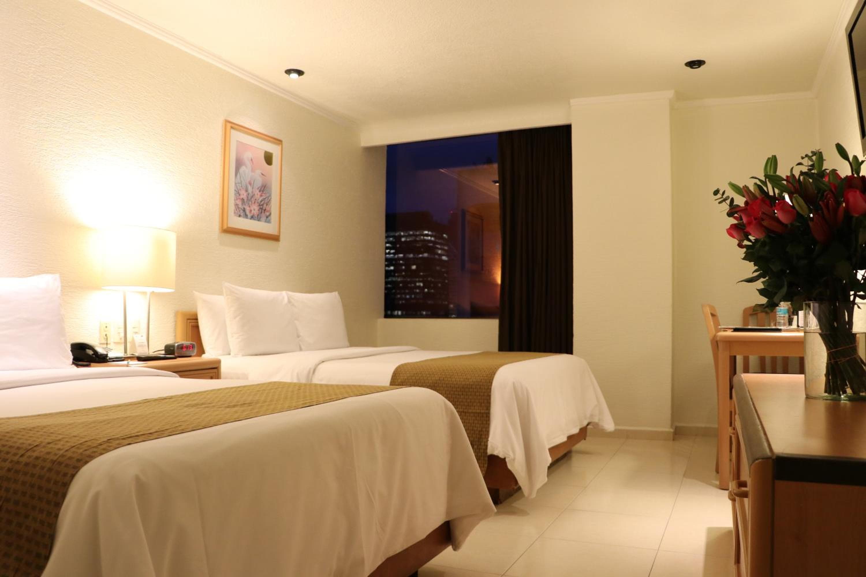Hotel PF — 27