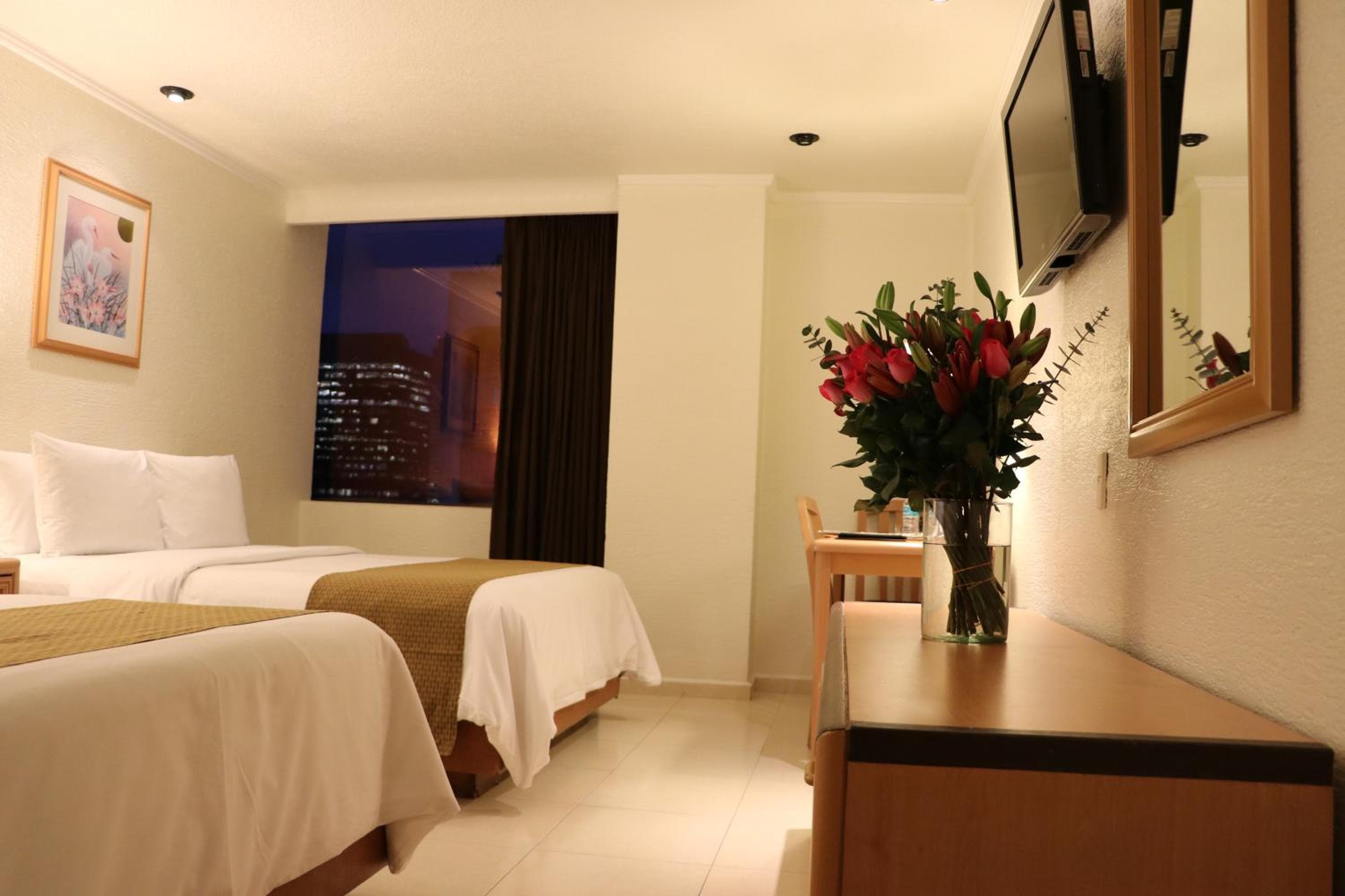 Hotel PF — 14