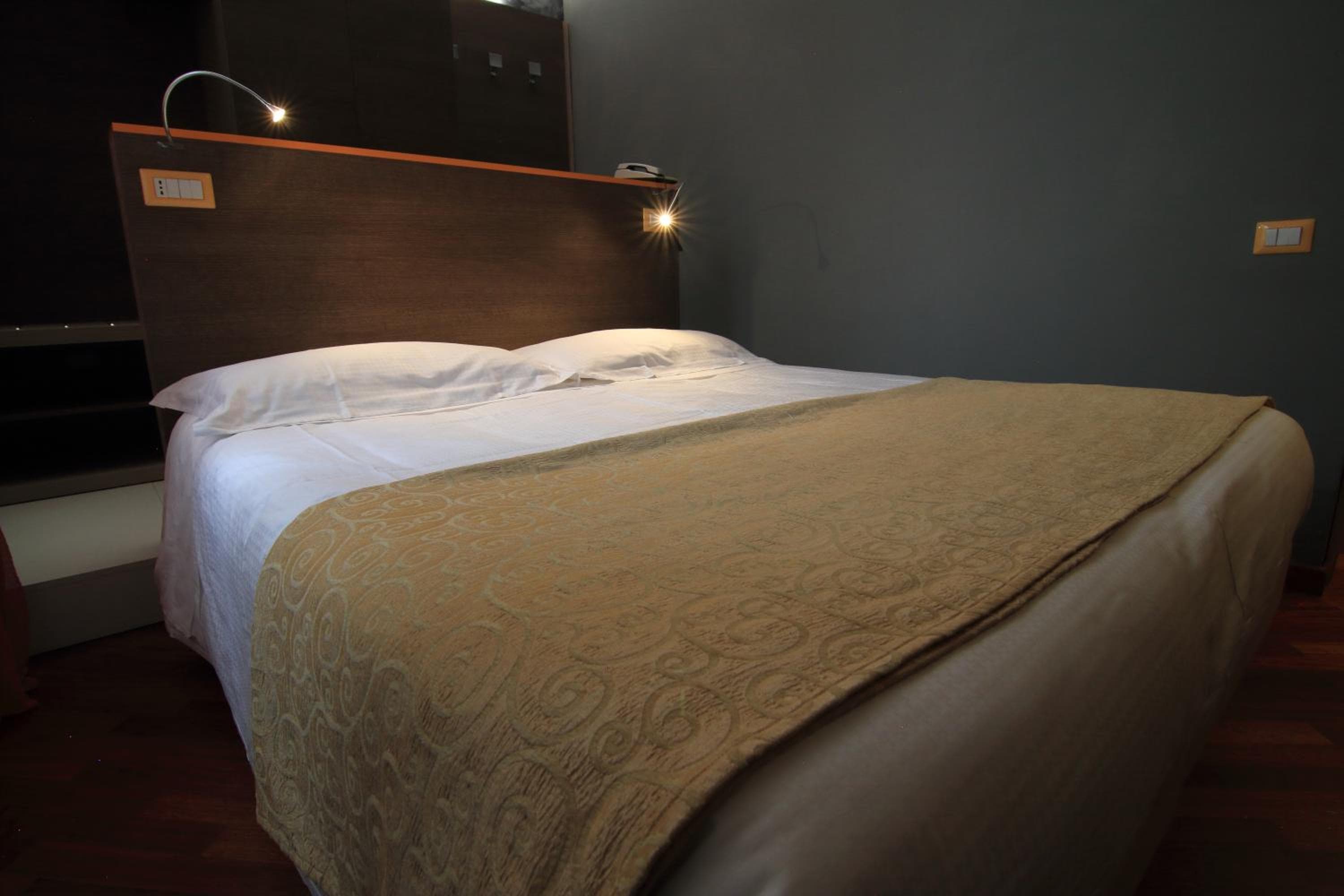 Hotel Metrò — 24