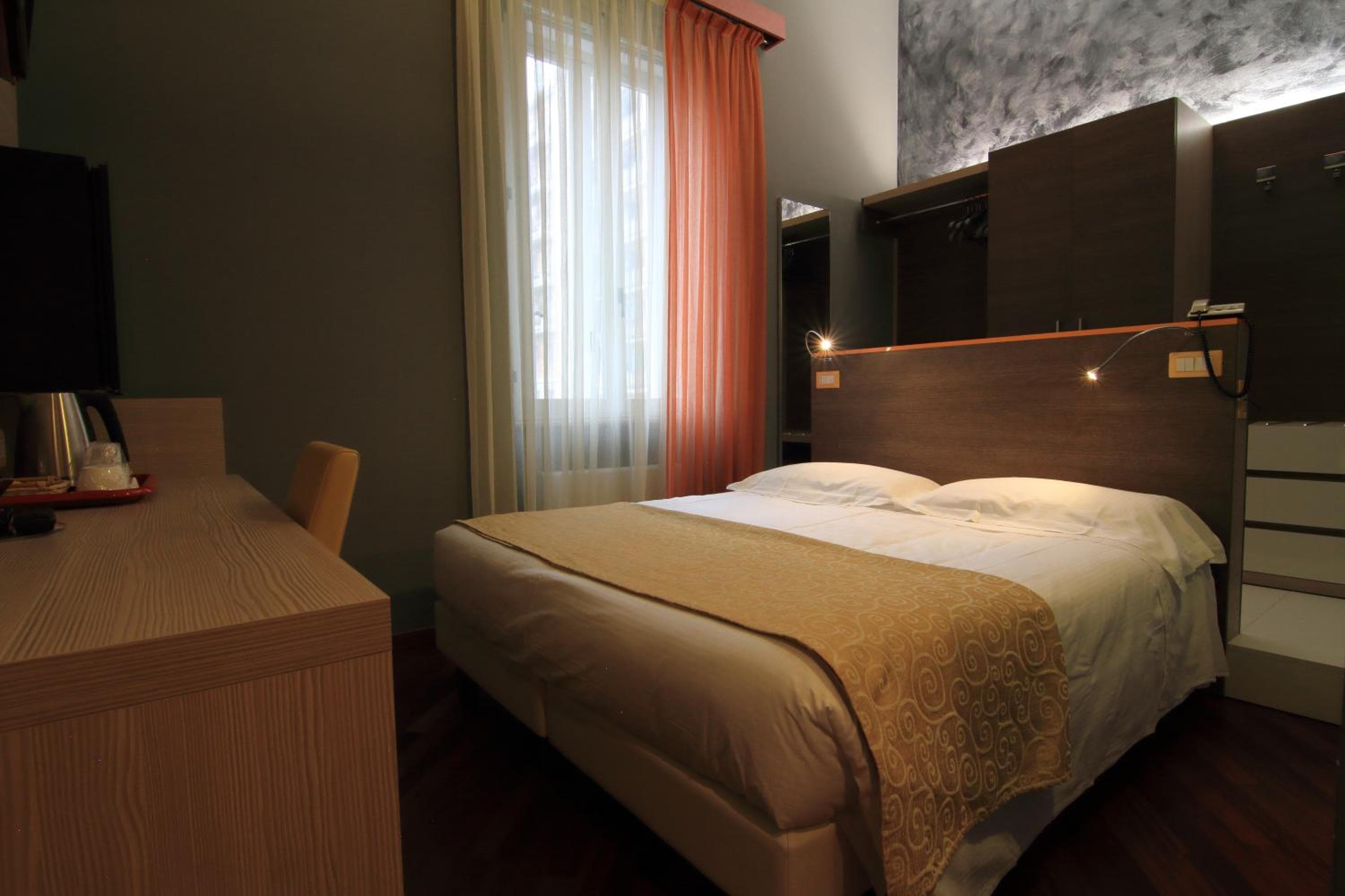Hotel Metrò — 26