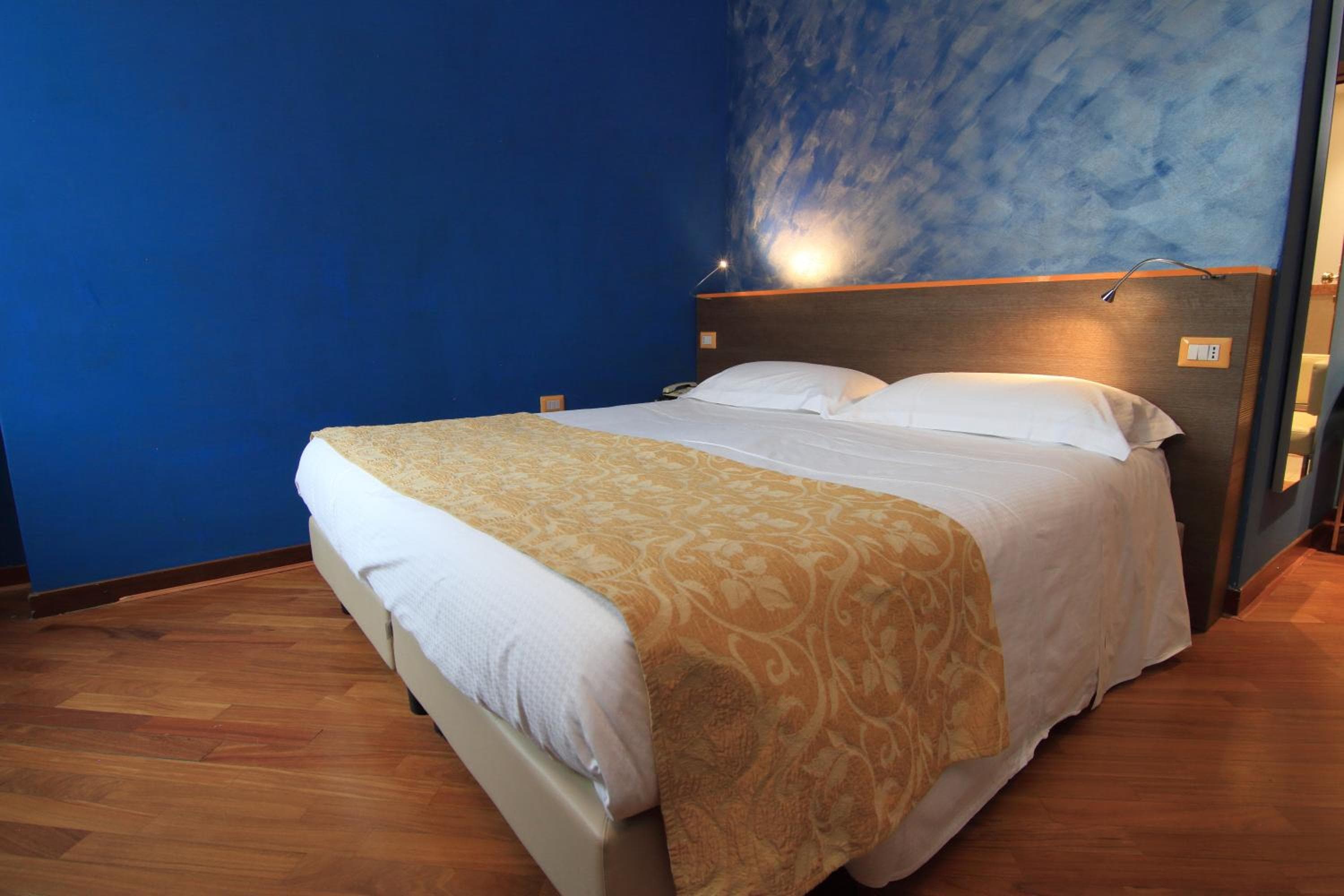 Hotel Metrò — 28
