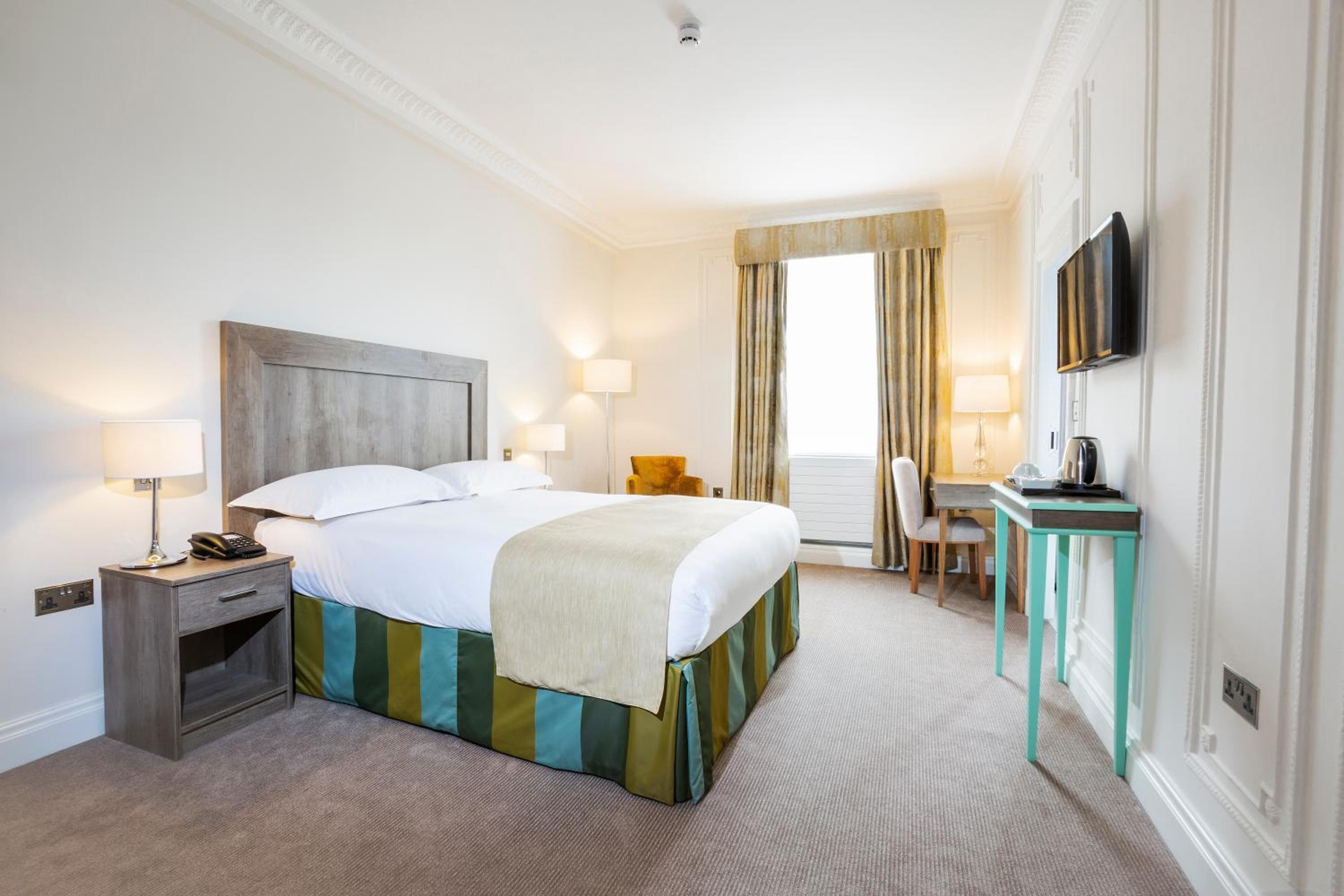 Astor Court Hotel — 8