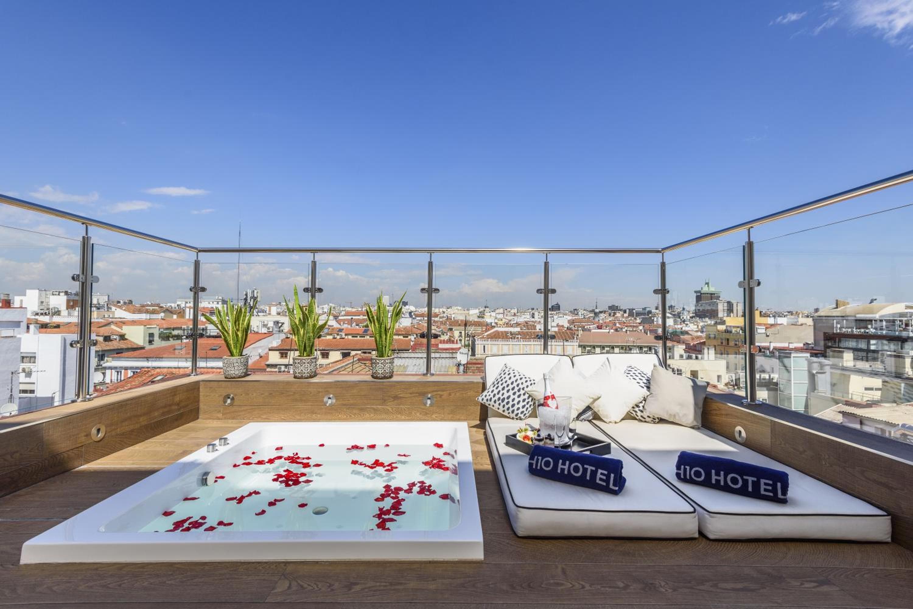 Boutique Hotel H10 Villa de la Reina — 12