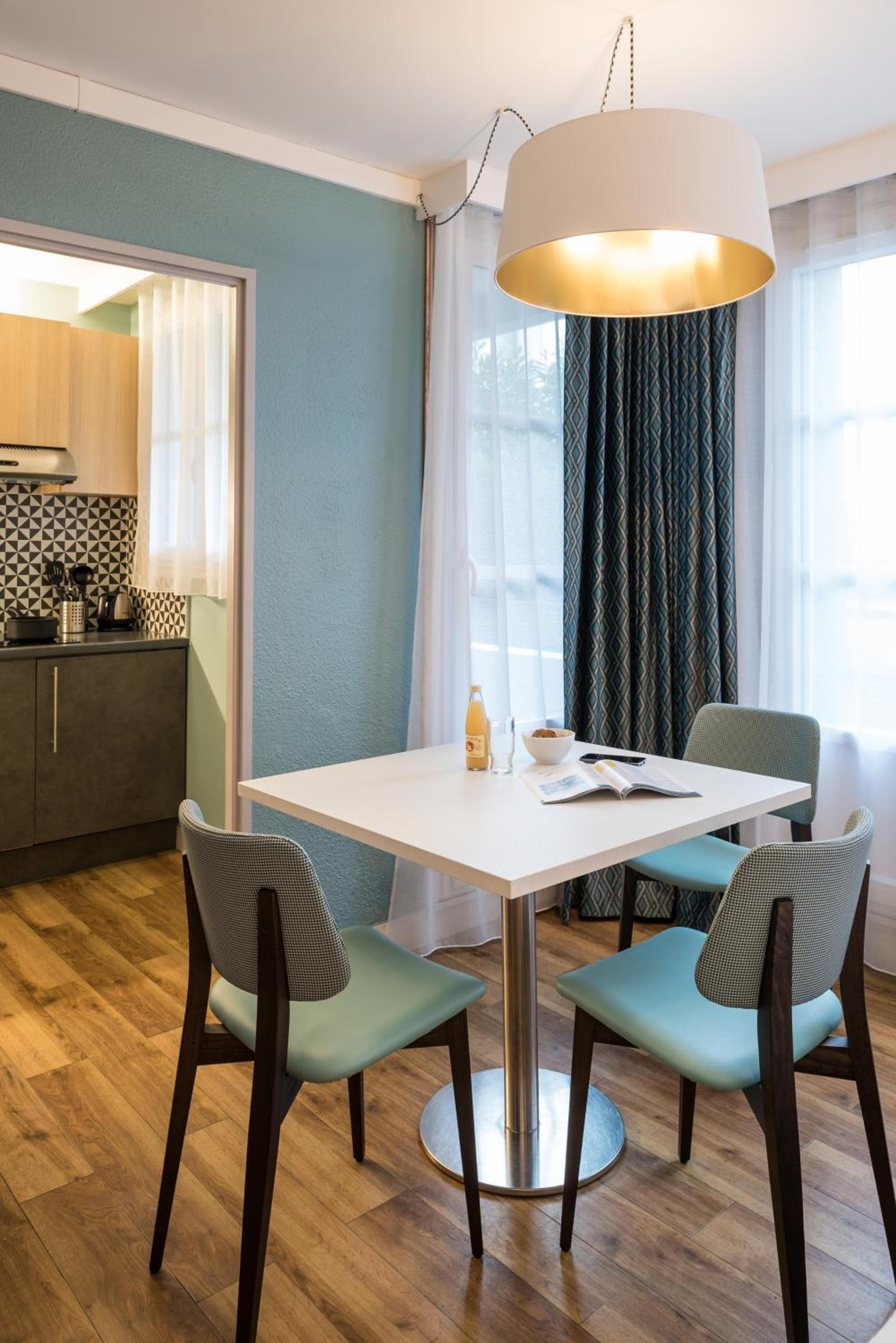 Aparthotel Adagio Paris Montmartre — 14