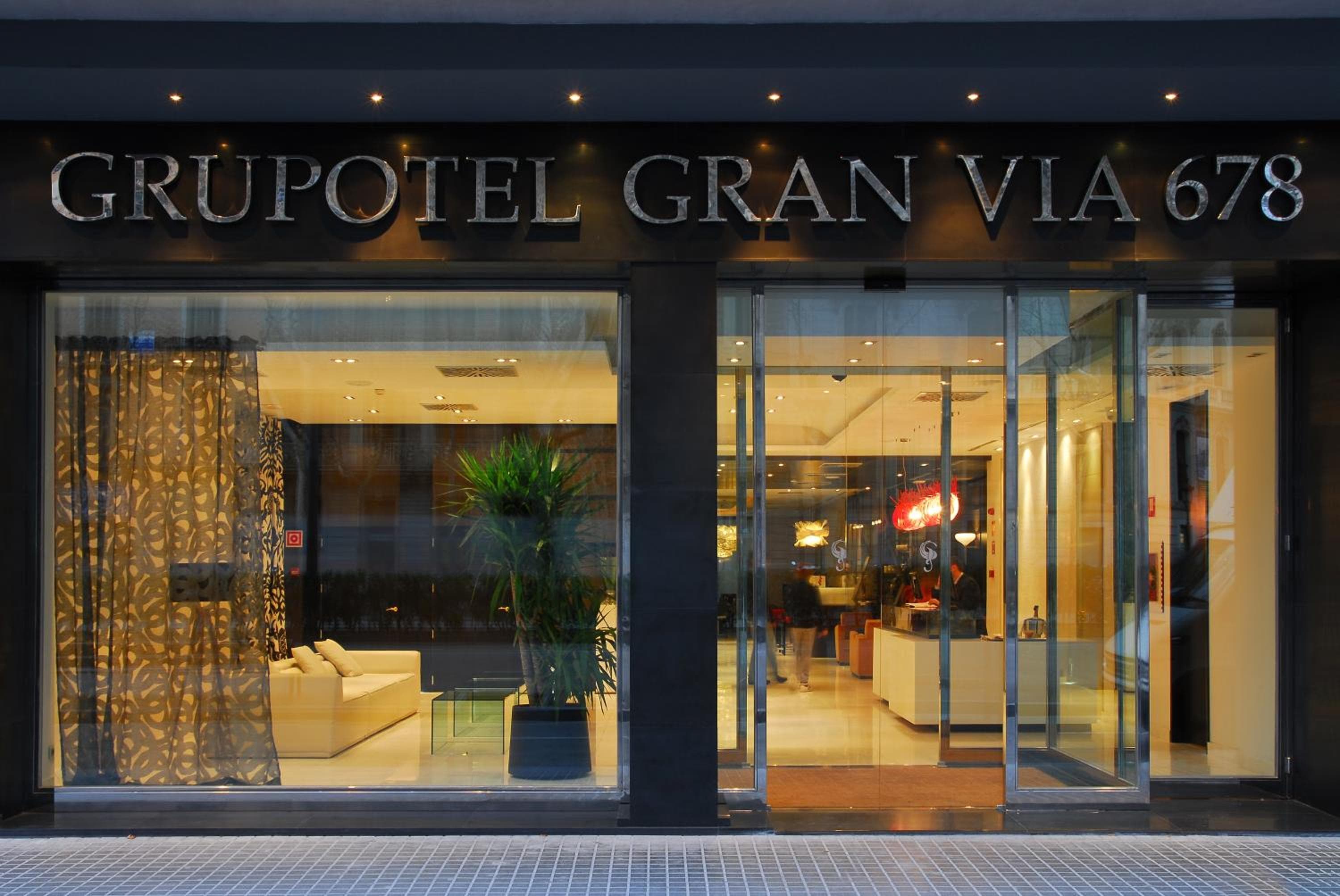 Grupotel Gran Vía 678 — 10