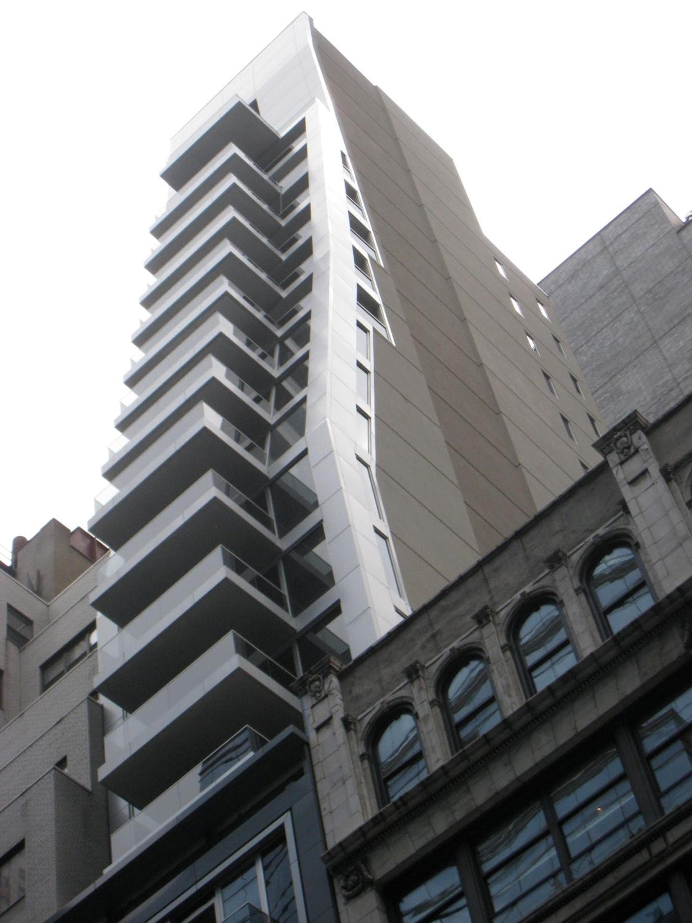 Das Gotham Hotel — 1