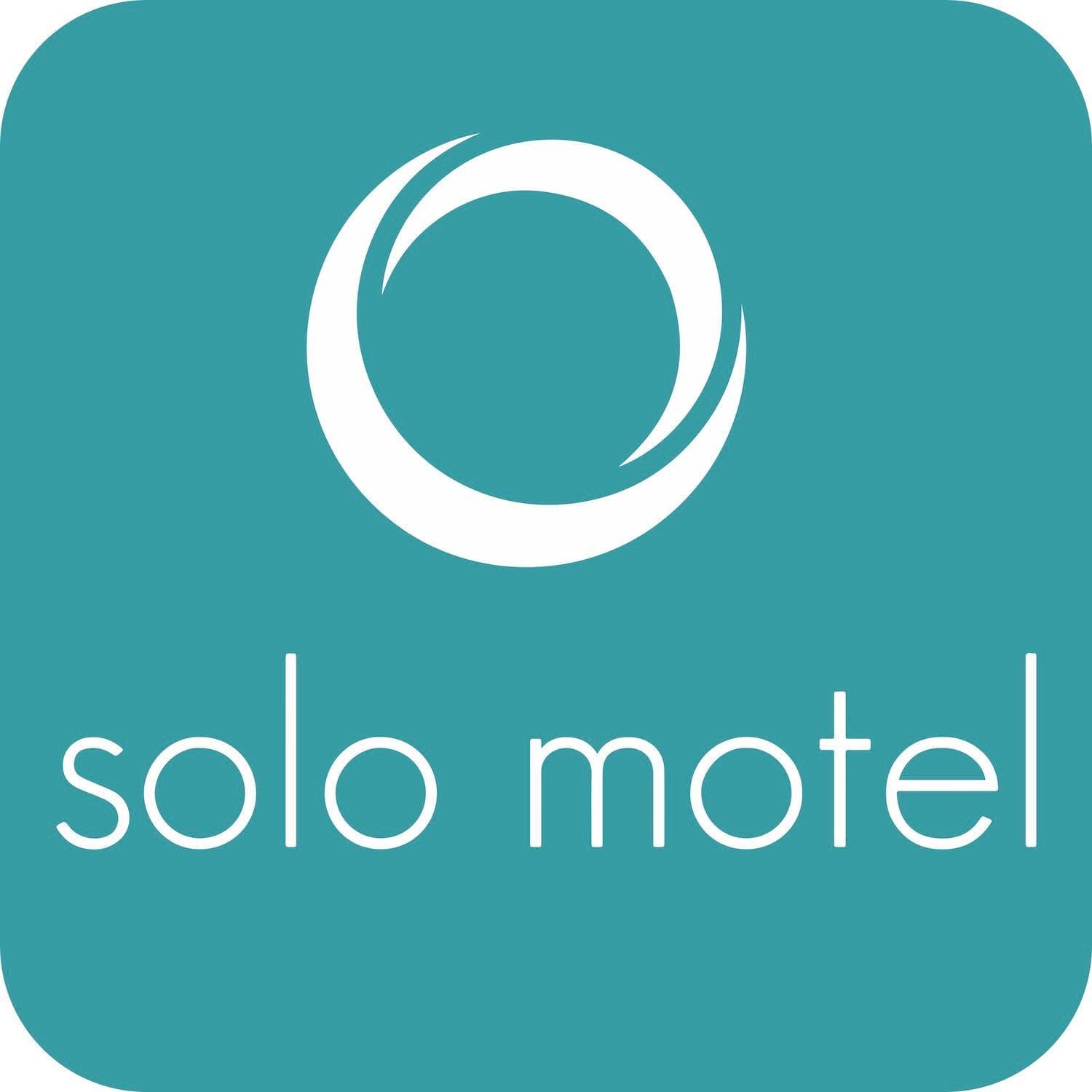 Solo Motel Broadway — 19