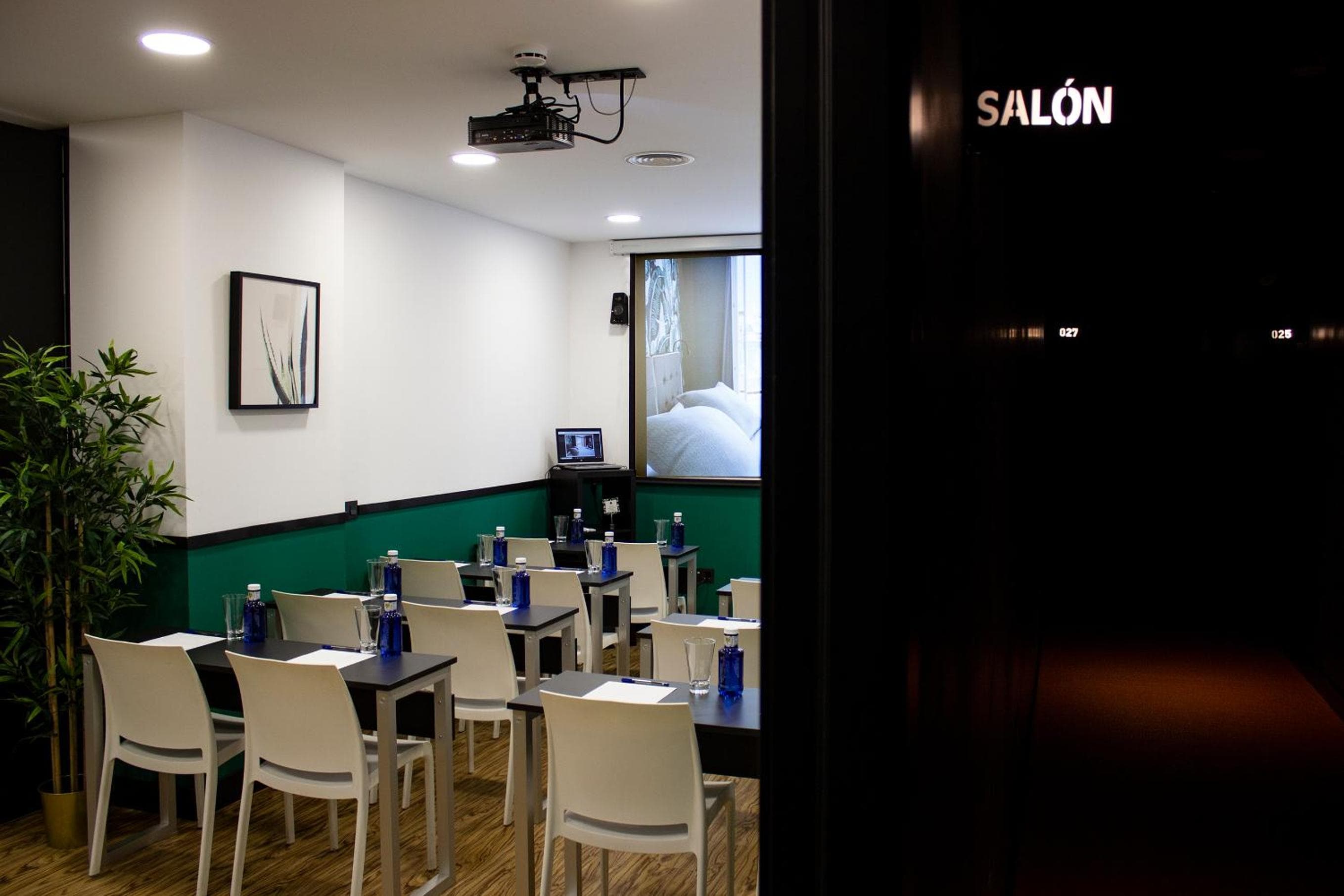 Málaga Premium Hotel — 19