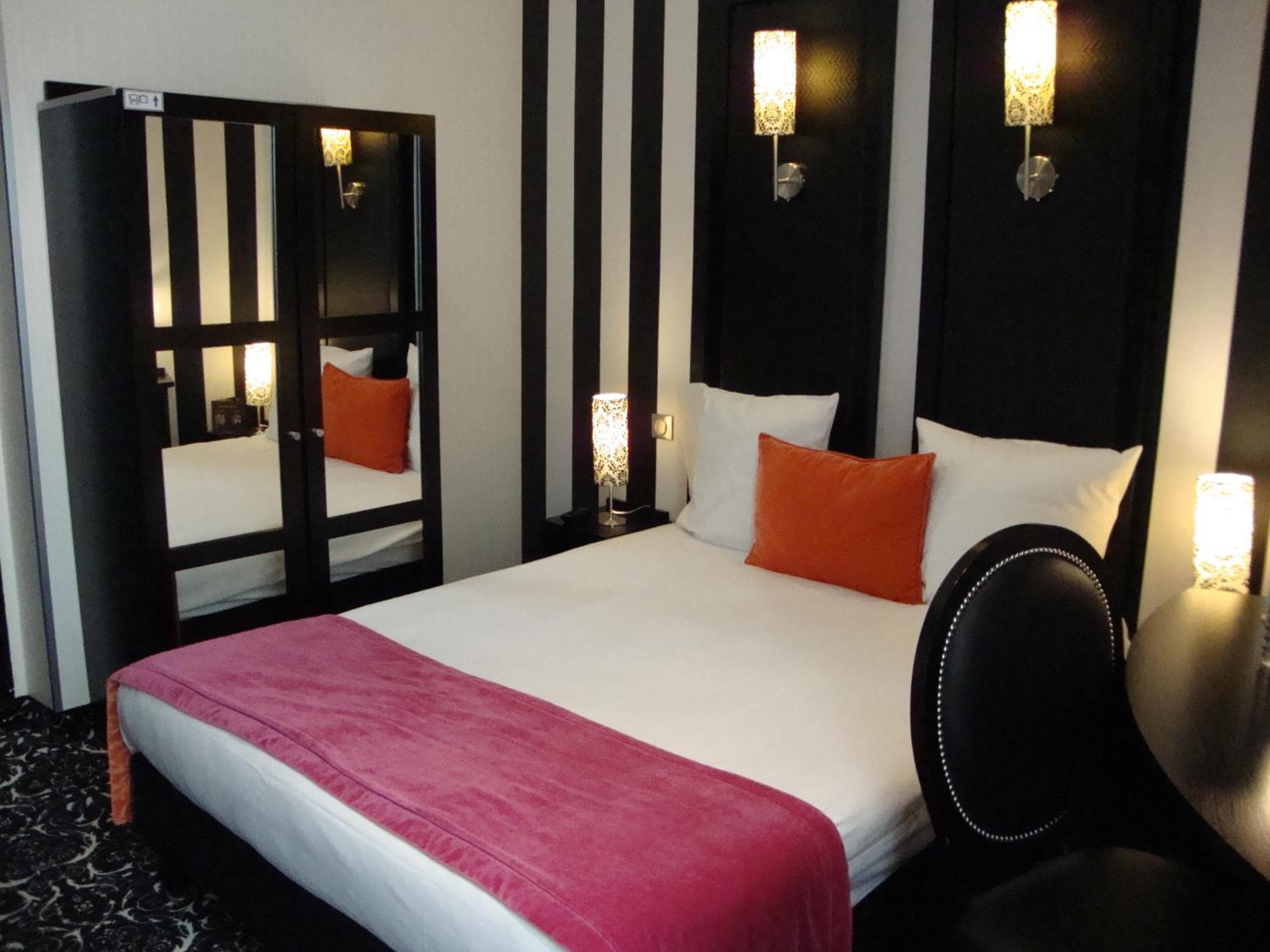 Hotel Peyris Opera — 9