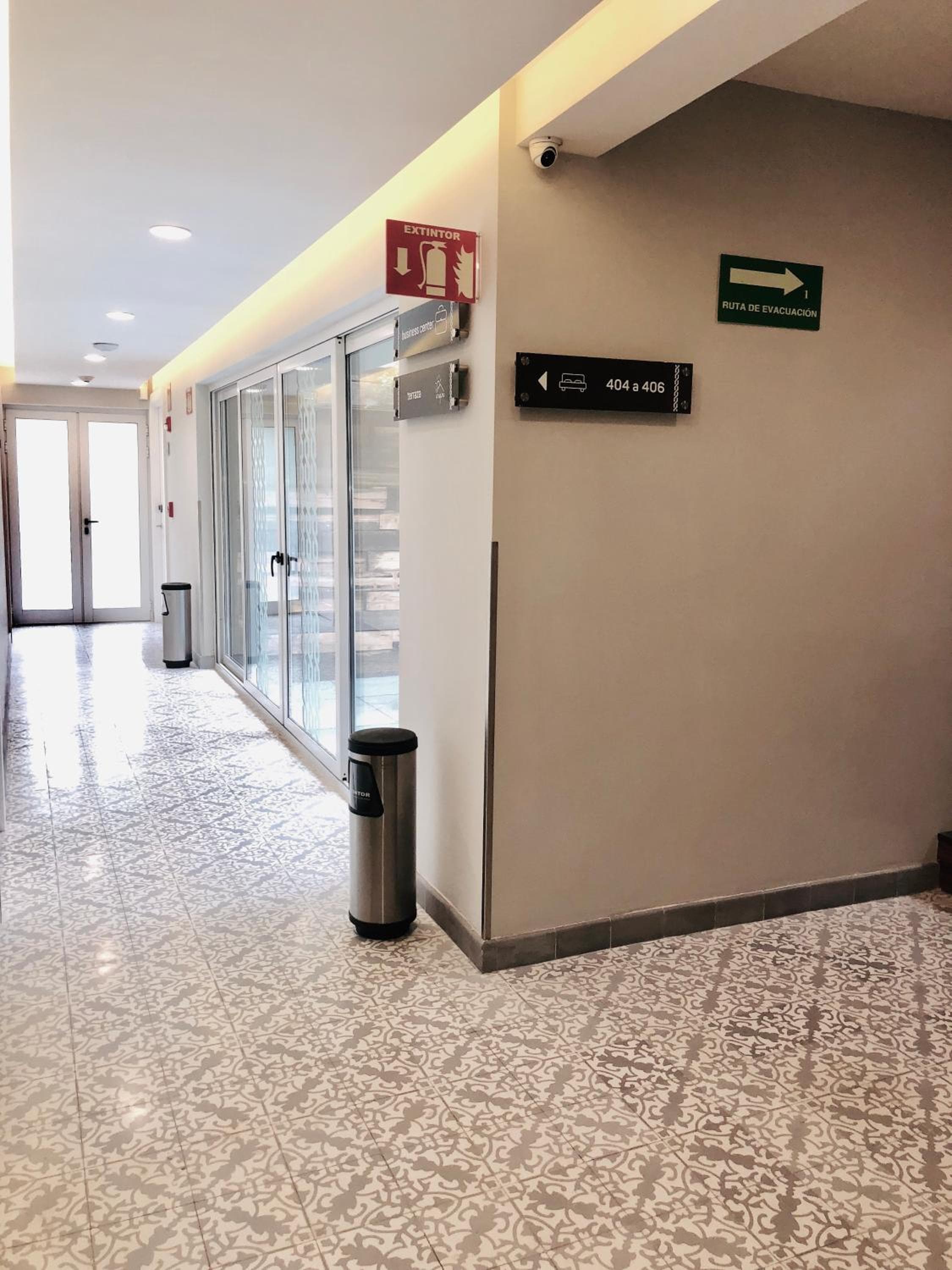 Riforma dell'Hotel MX — 29