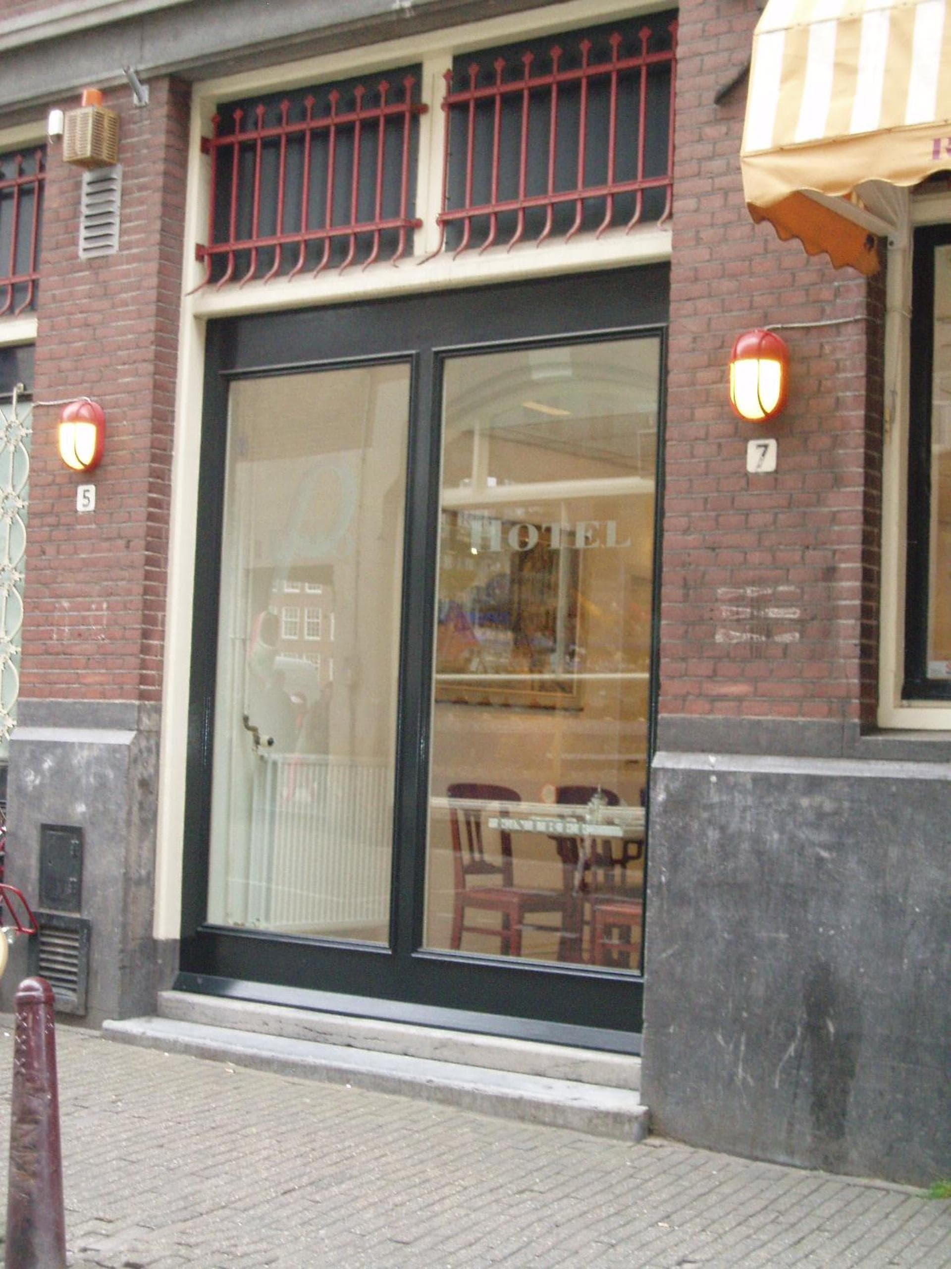 Rho Hotel — 26