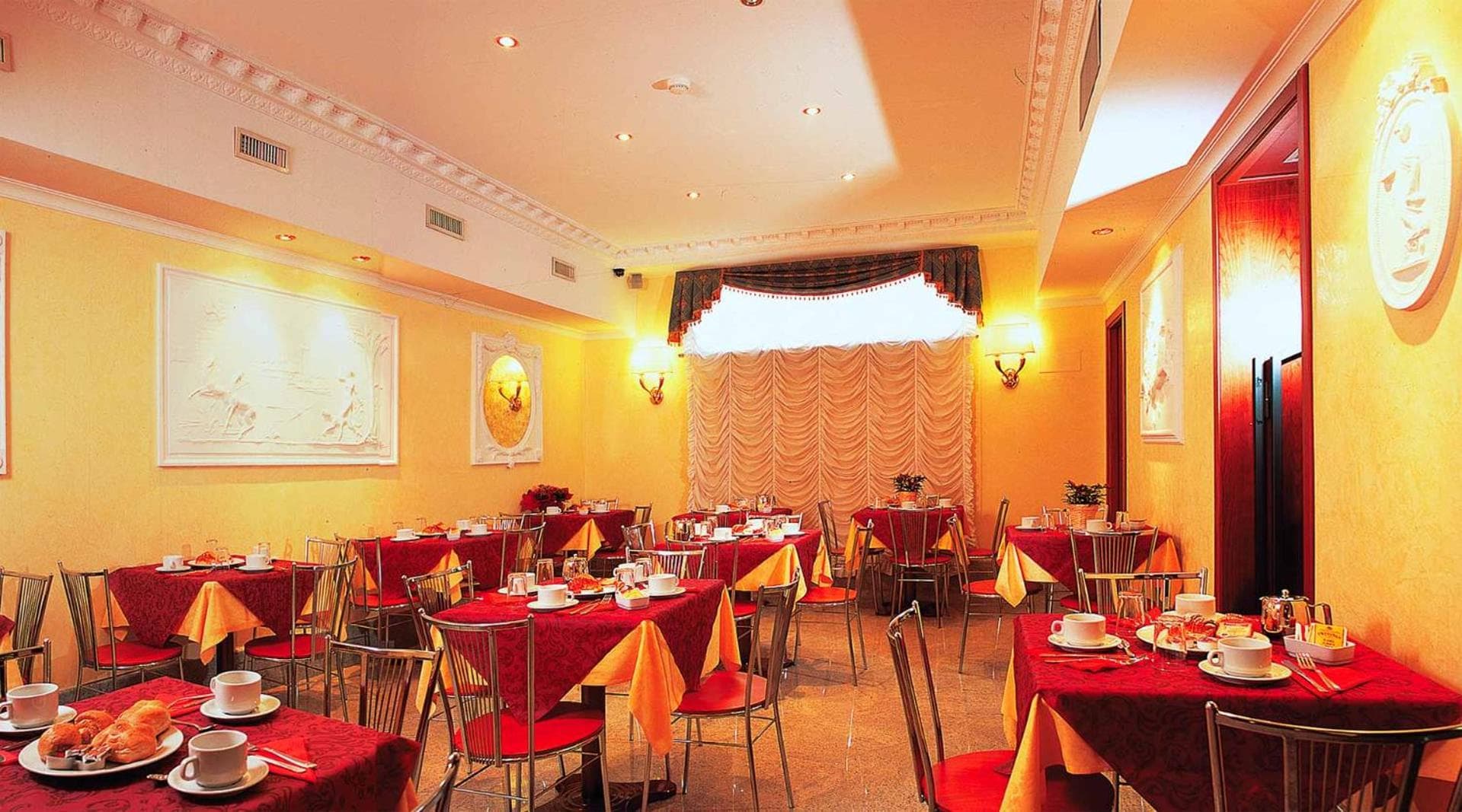 Hotel Stromboli — 22