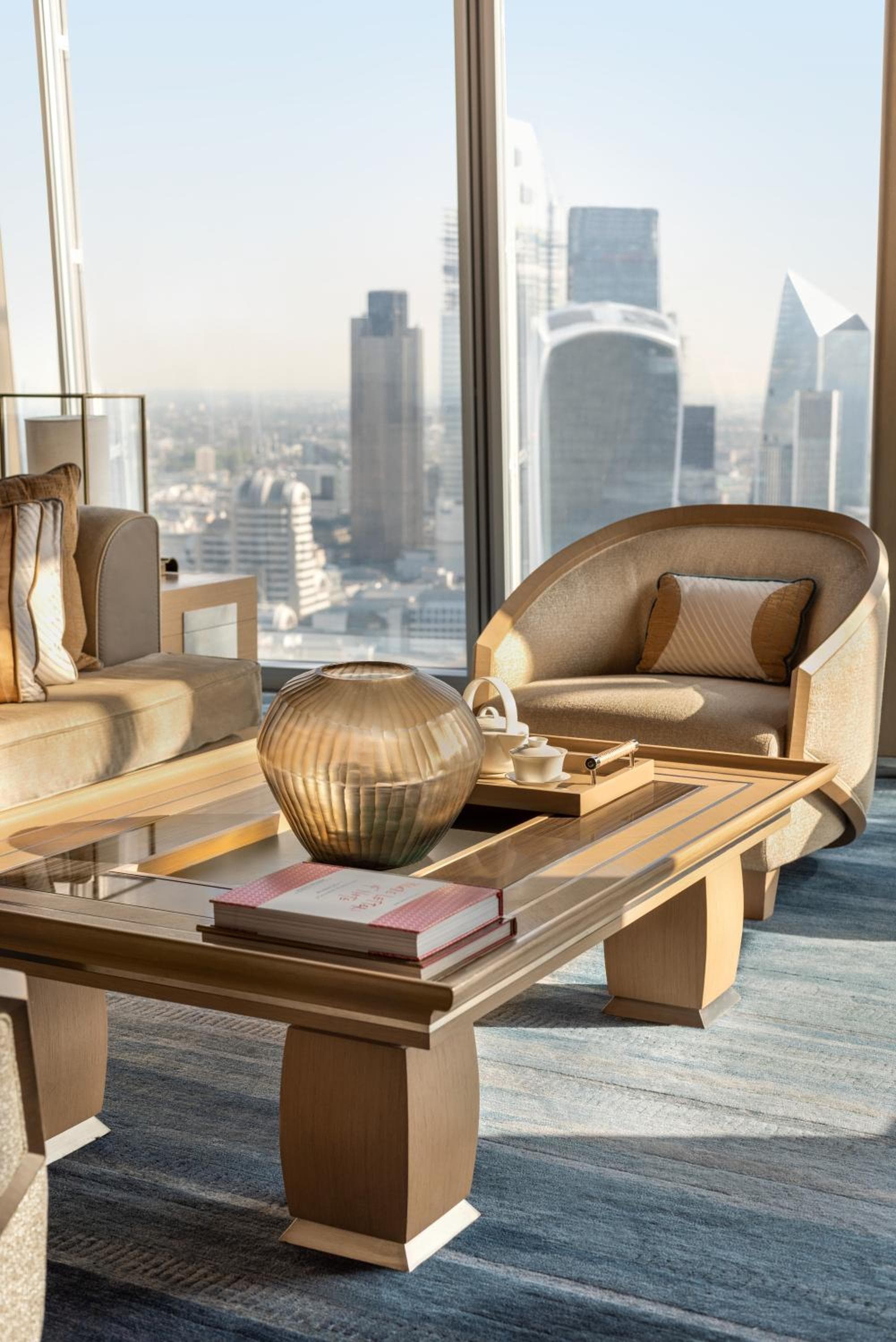 Shangri-La The Shard, Londra — 11
